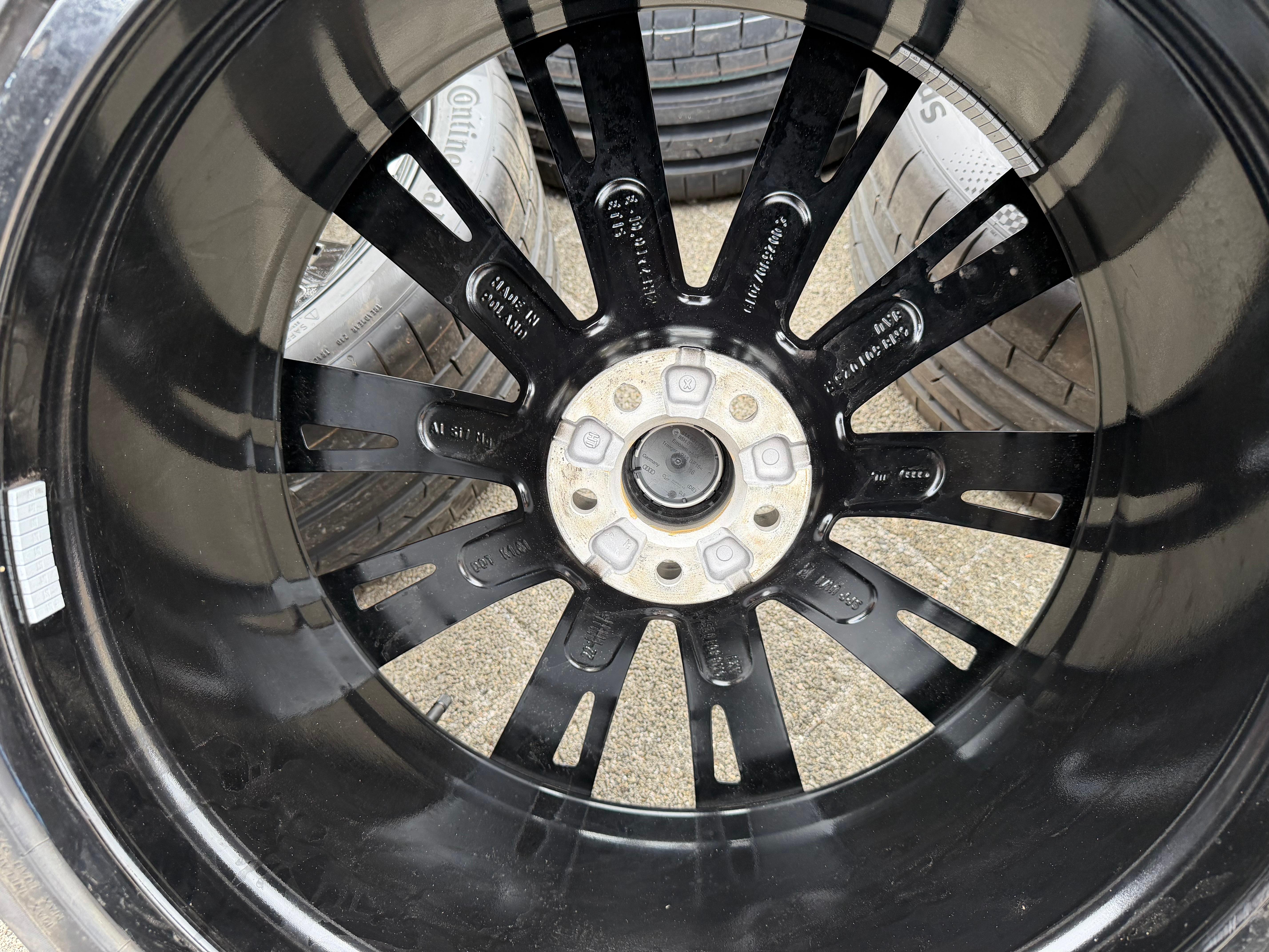 4 Original 23" Alu Sommerräder Audi Q8 SQ8 4M 285/35R23 107Y 4M8601025R Continental