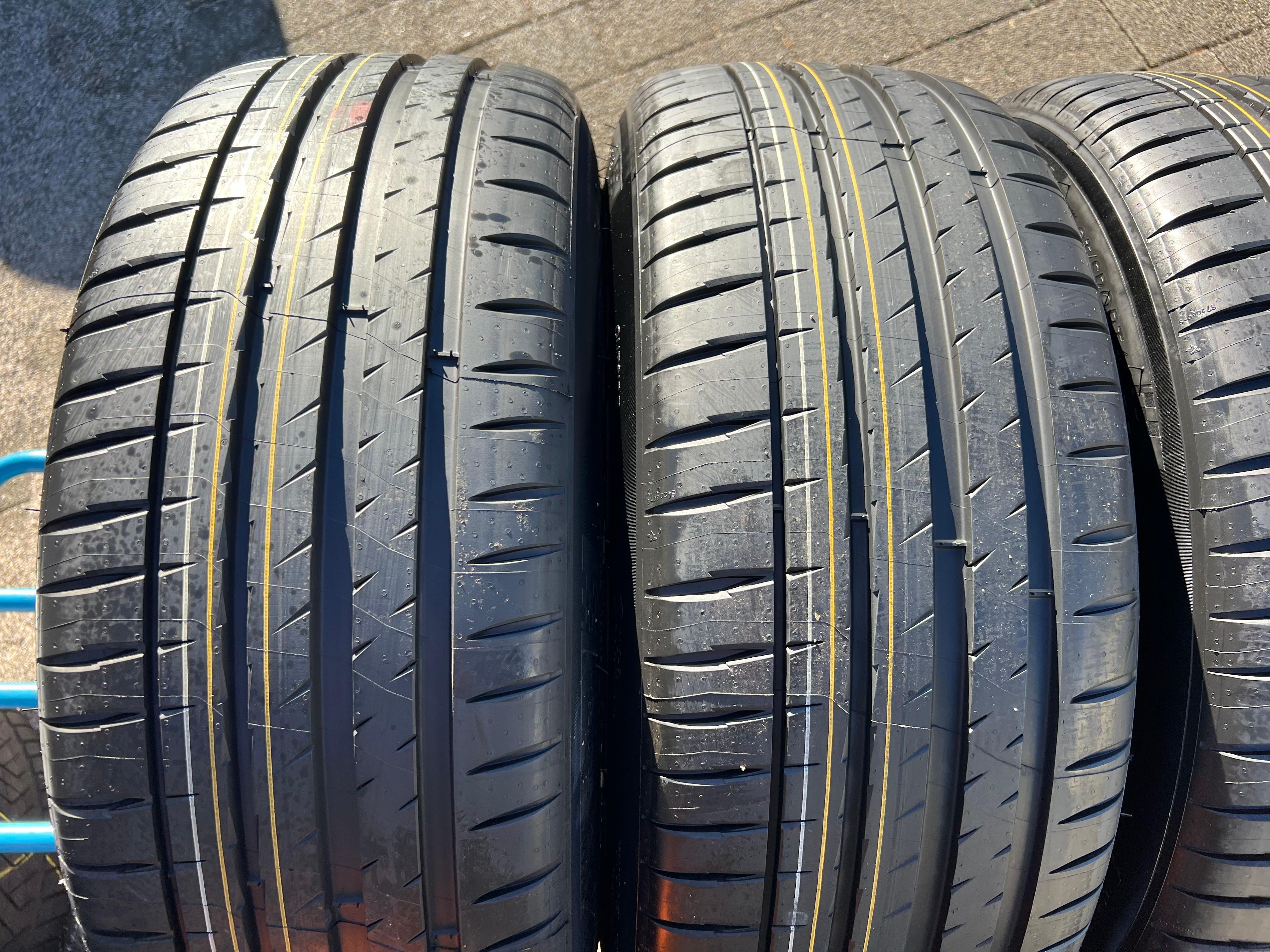 4 RUEDAS DE VERANO ORIGINALES DE ALUMINIO DE 19" AUDI A8 4N 255/45R19 104Y 4N0601025AJ 2022 NUEVAS
