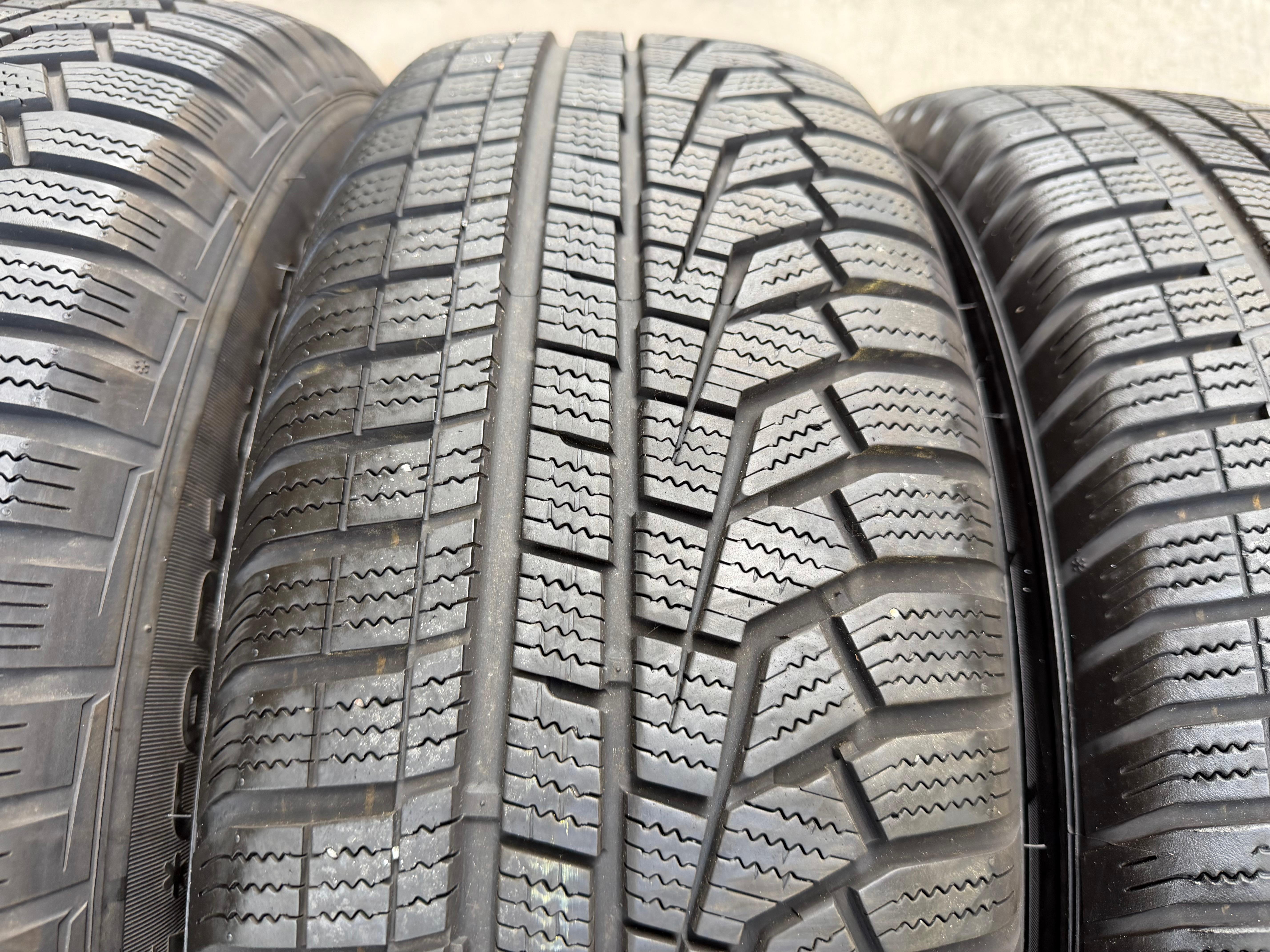 4 Original 17" Alu Winterräder Audi Q3 F3 F3N 215/65R17 99H Hankook 2021