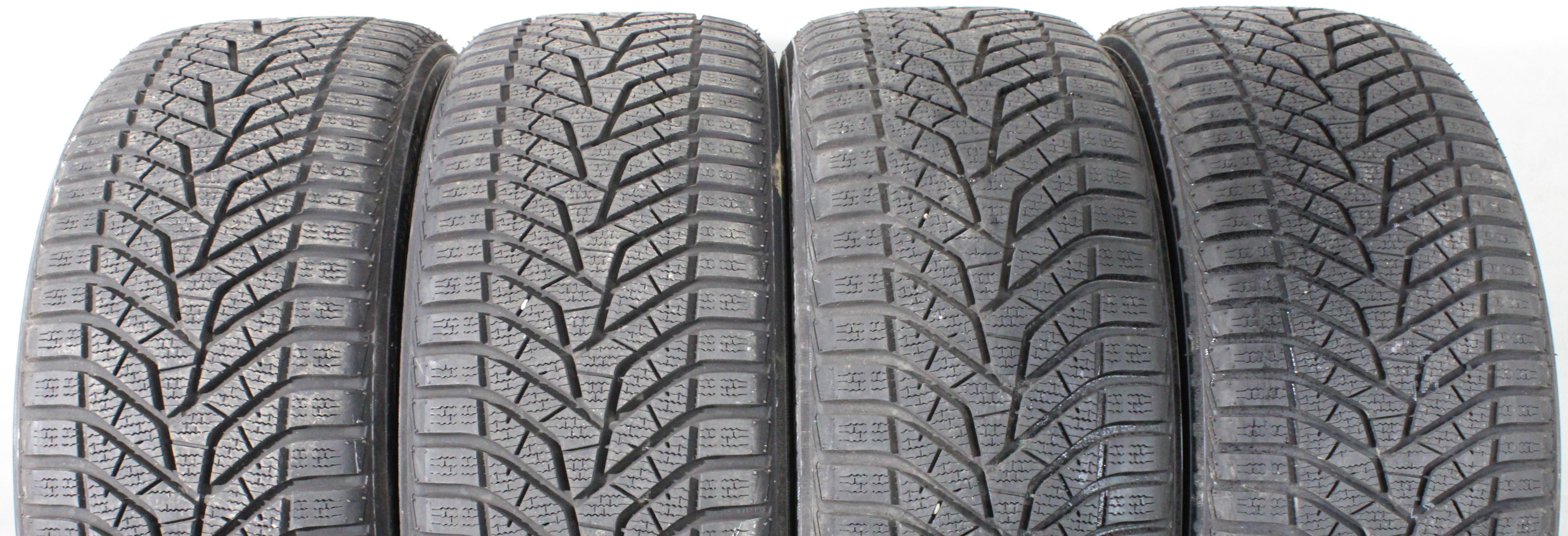 4 x 245/40R21 100V pneumatici invernali Yokohama BluEarth Winter V905 Battistrada completo 2024 XL