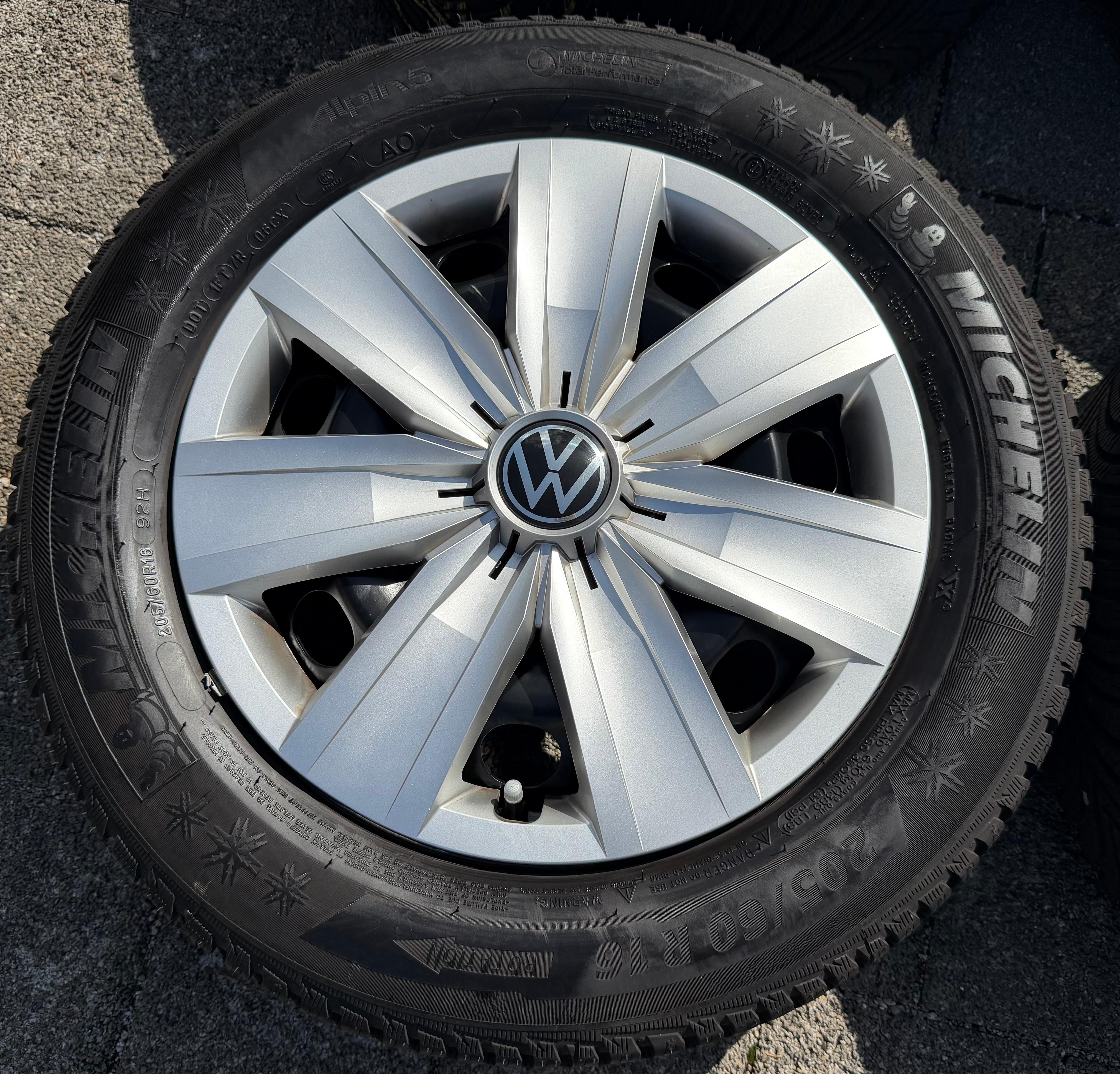 4 Winterräder Audi Q2 GA VW T-ROC A11 205/60R16 92H Michelin Alpin 5 Winterreifen