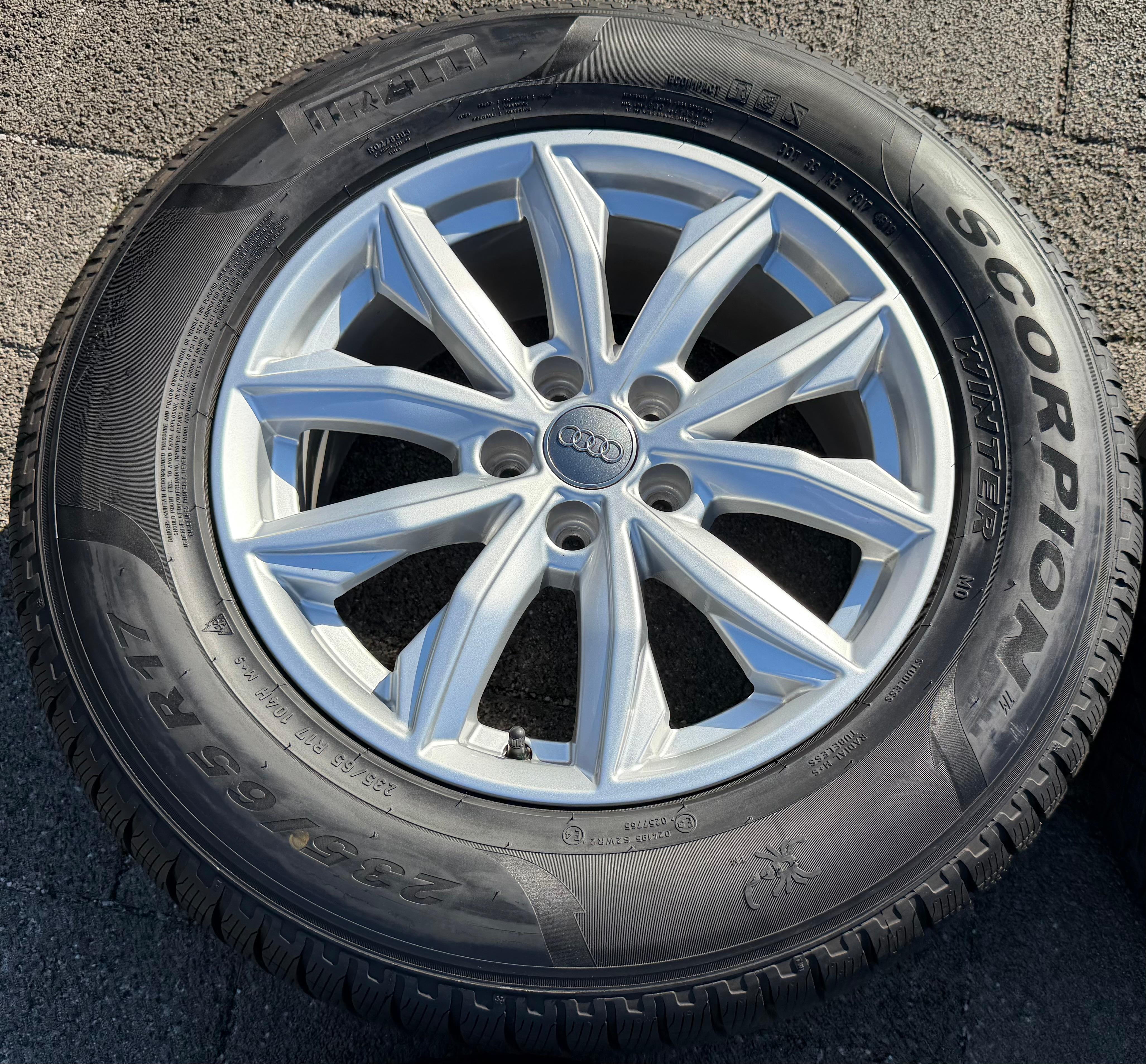 4 Original 17" Alu Winterräder Audi Q5 FY 80A601025J 7x17 ET34 235/65R17 104H