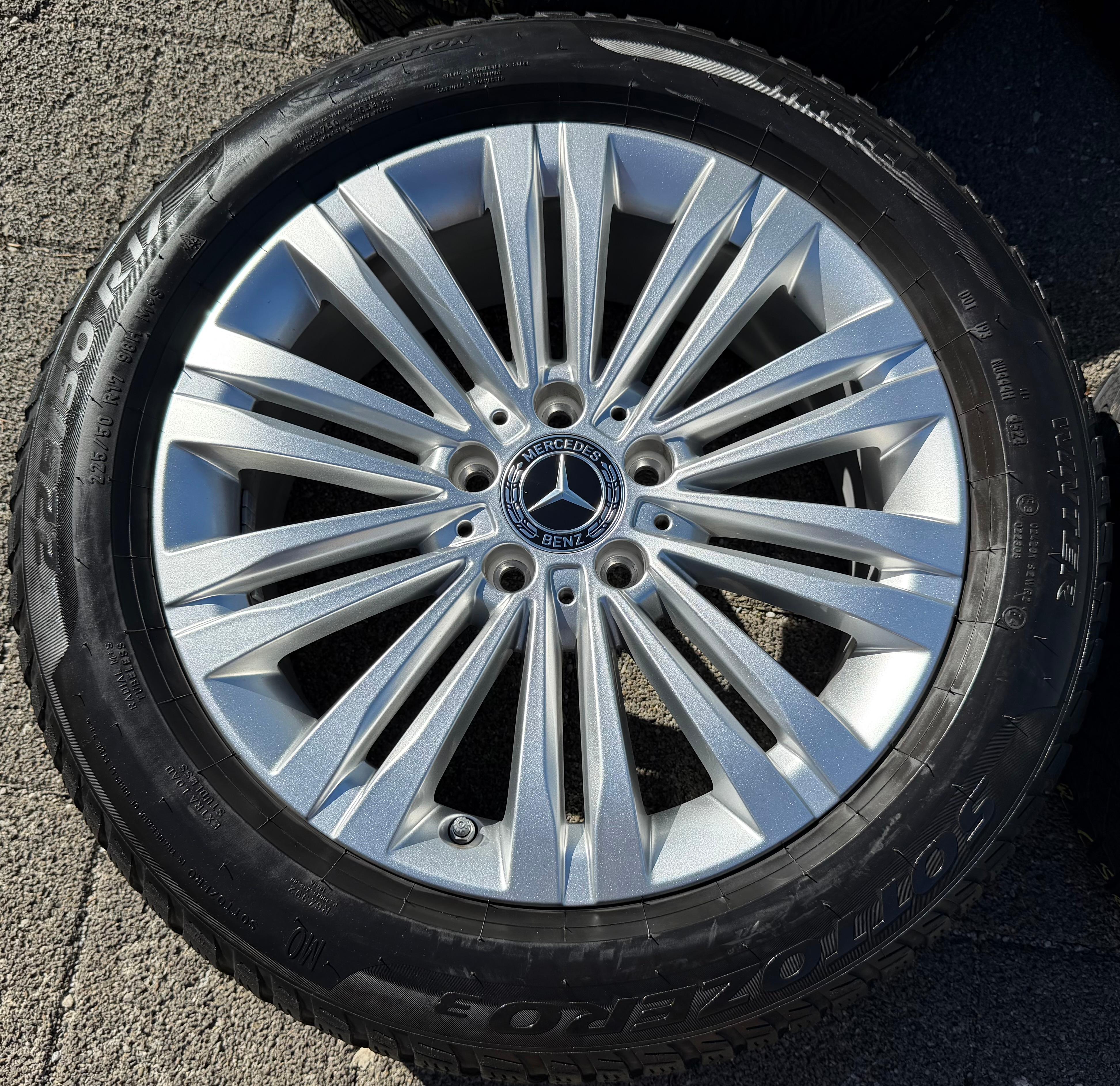 4 Original 17" Alu Winterräder Mercedes C-Klasse W206 A2064014400 2024 Pirelli