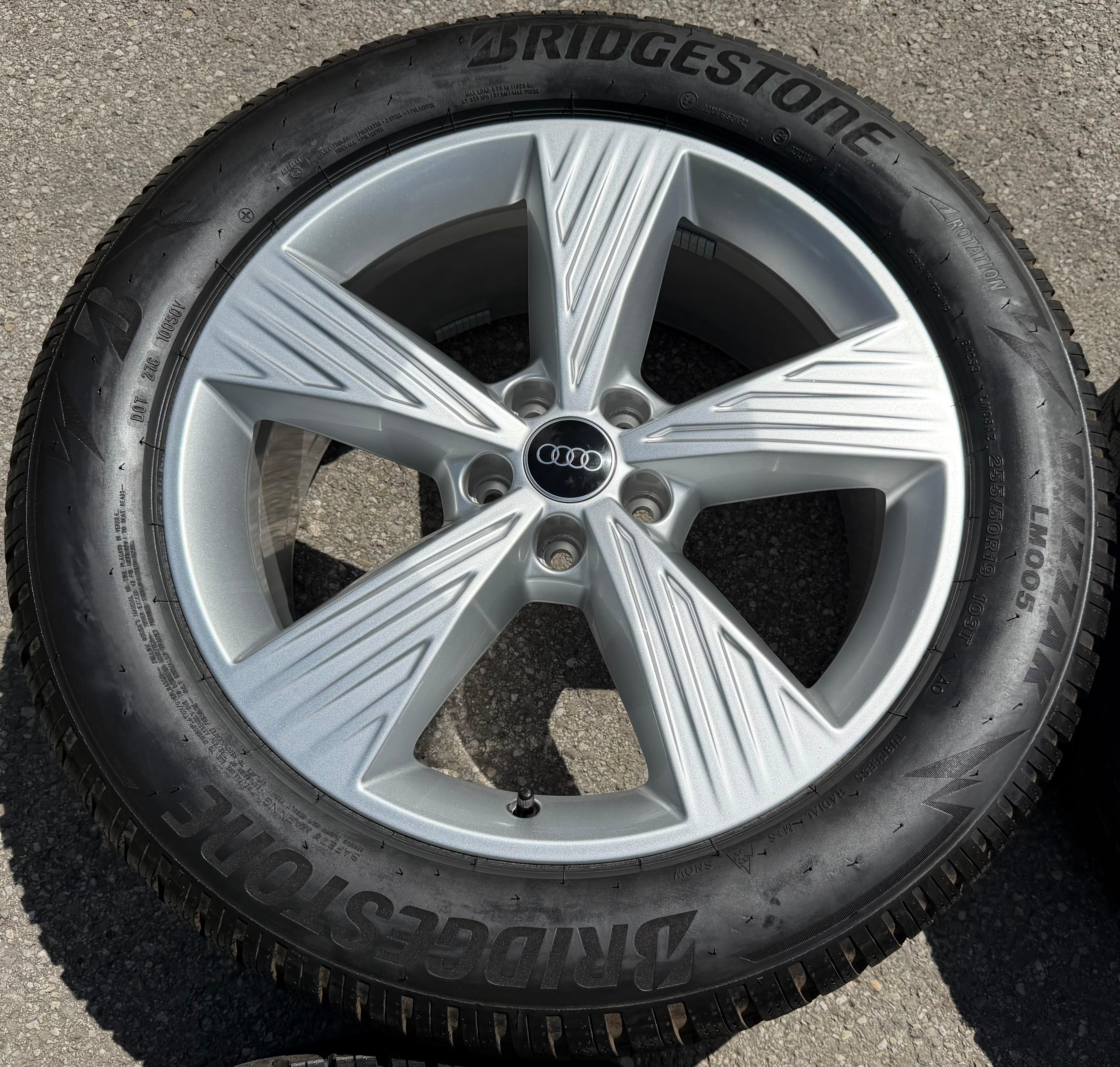 4 ORIGINAL 19" ALU WINTERRÄDER AUDI Q4 E-TRON 235/55R19 101T 255/50R19 103T NEU