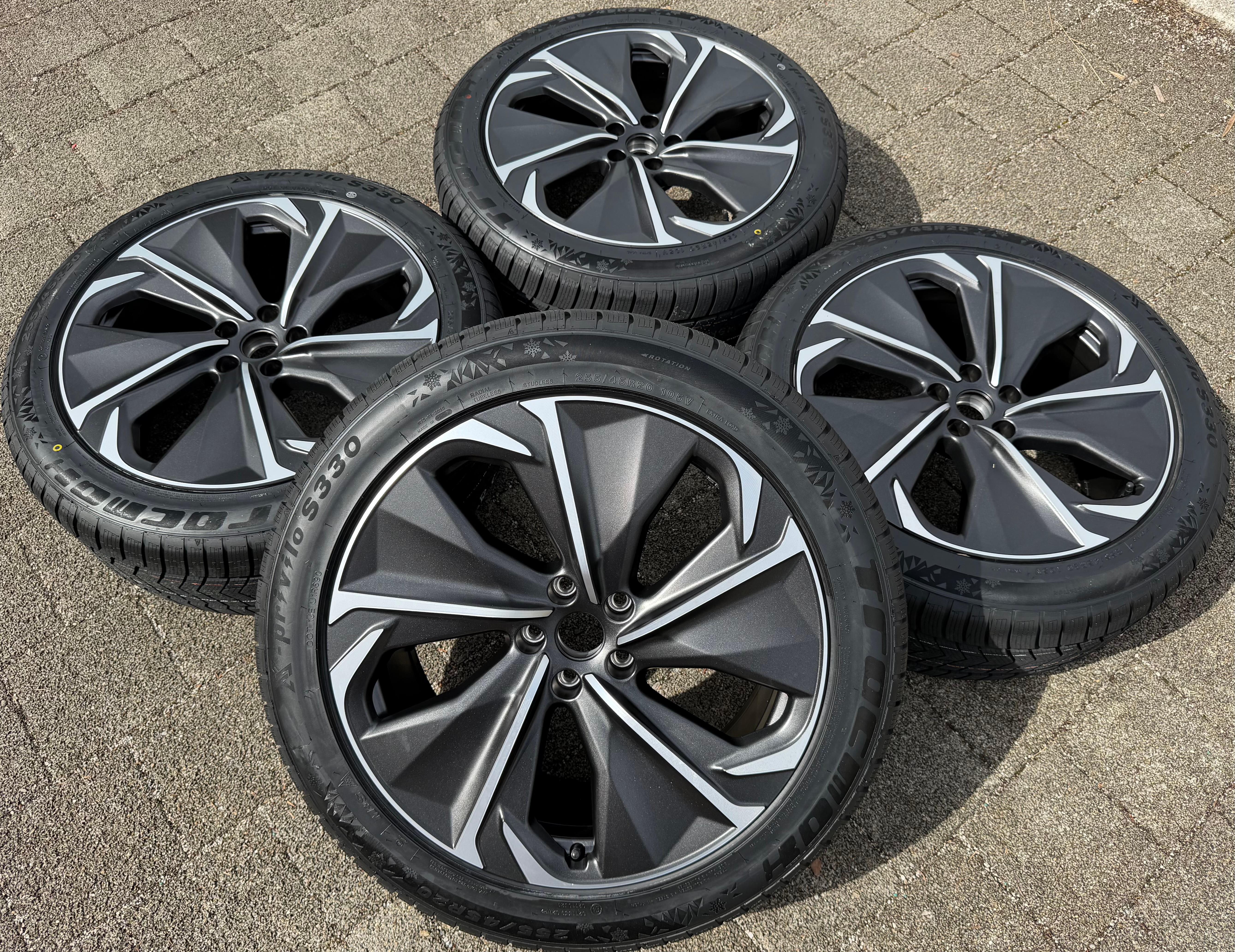 4 originele 20" aluminium wintervelgen Cupra Tavascan 255/45R10 105V Tracmax 2026