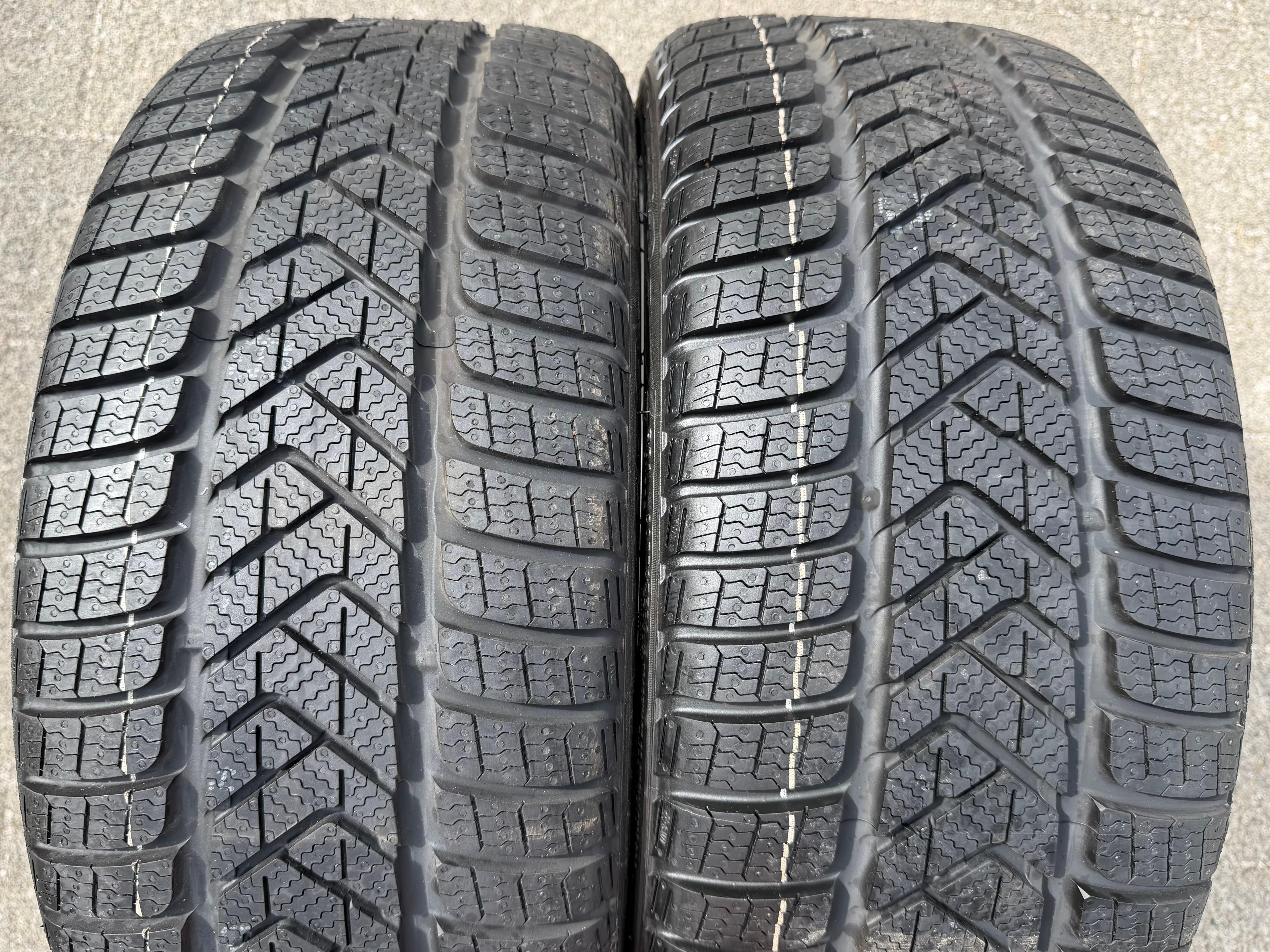 2 x 235/35R19 91V Winterreifen Pirelli Sottozero 3 R01 NEU 2023
