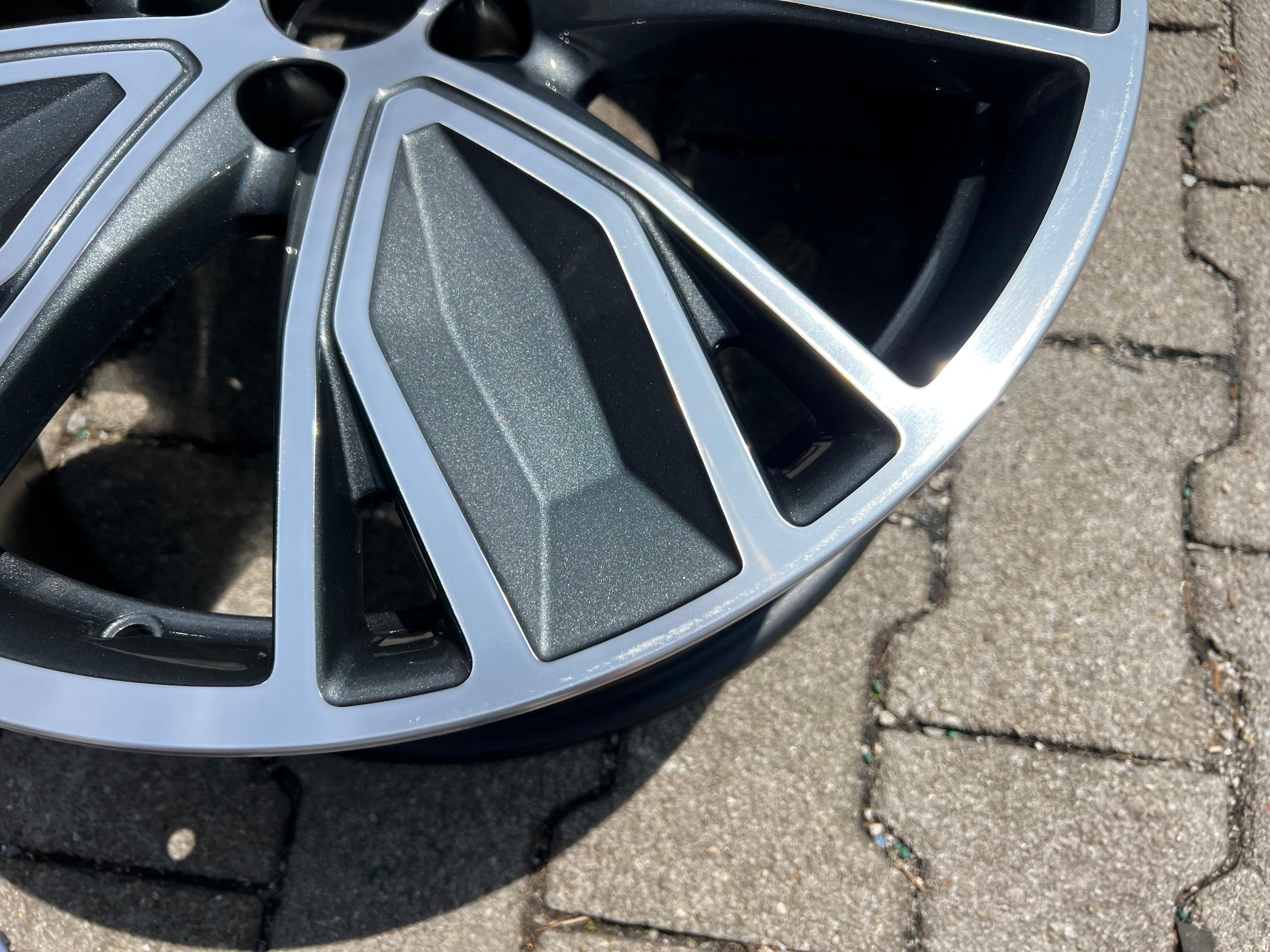 1 X ORIGINAL 19" ALUFELGE AUDI A5 S5 F2 B10 8B3601025AT 8x19 ET44 FREIHAUS