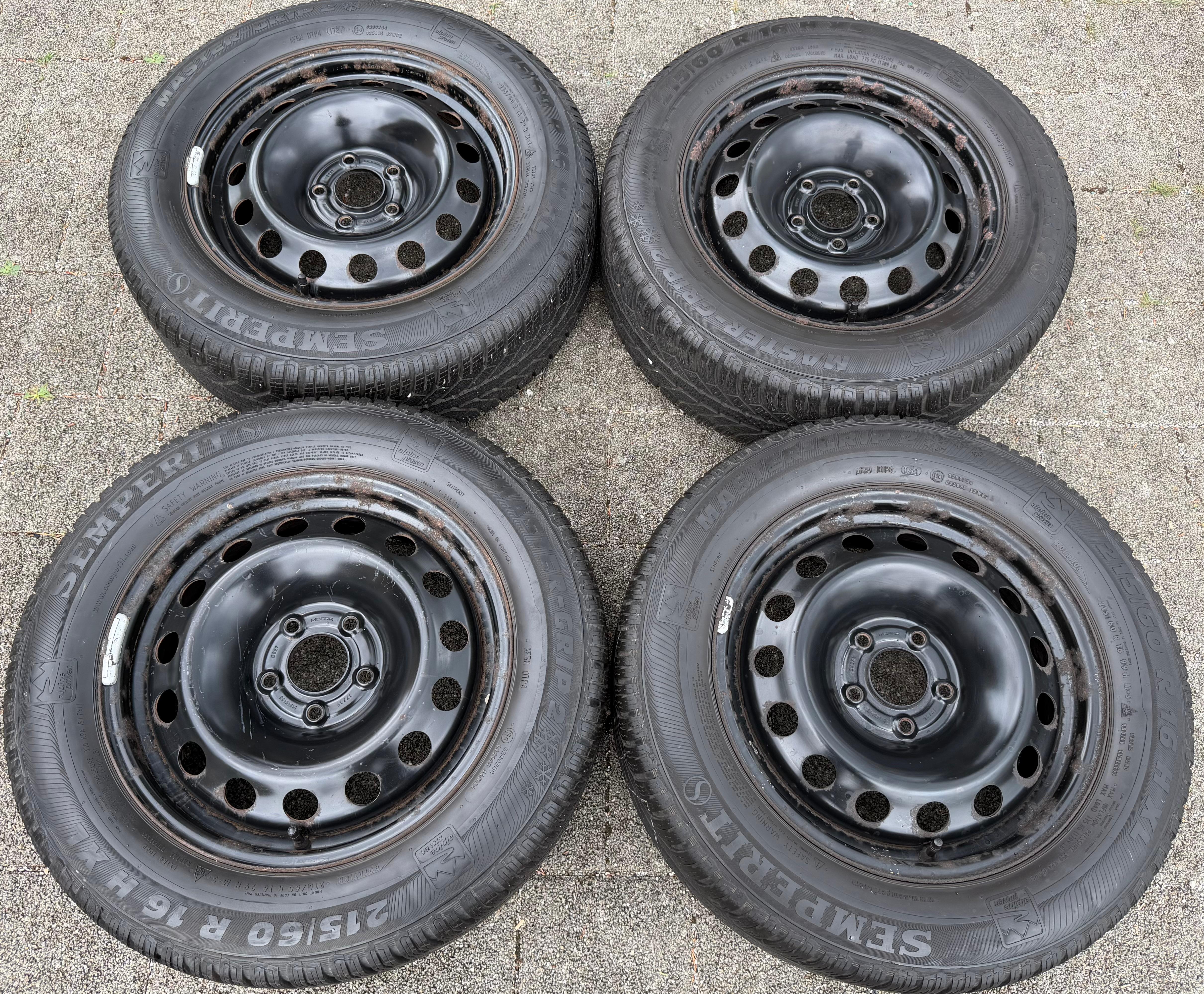 4 ruote complete invernali Fiat 500X 334 215/60R16 99H Semperit 51942485
