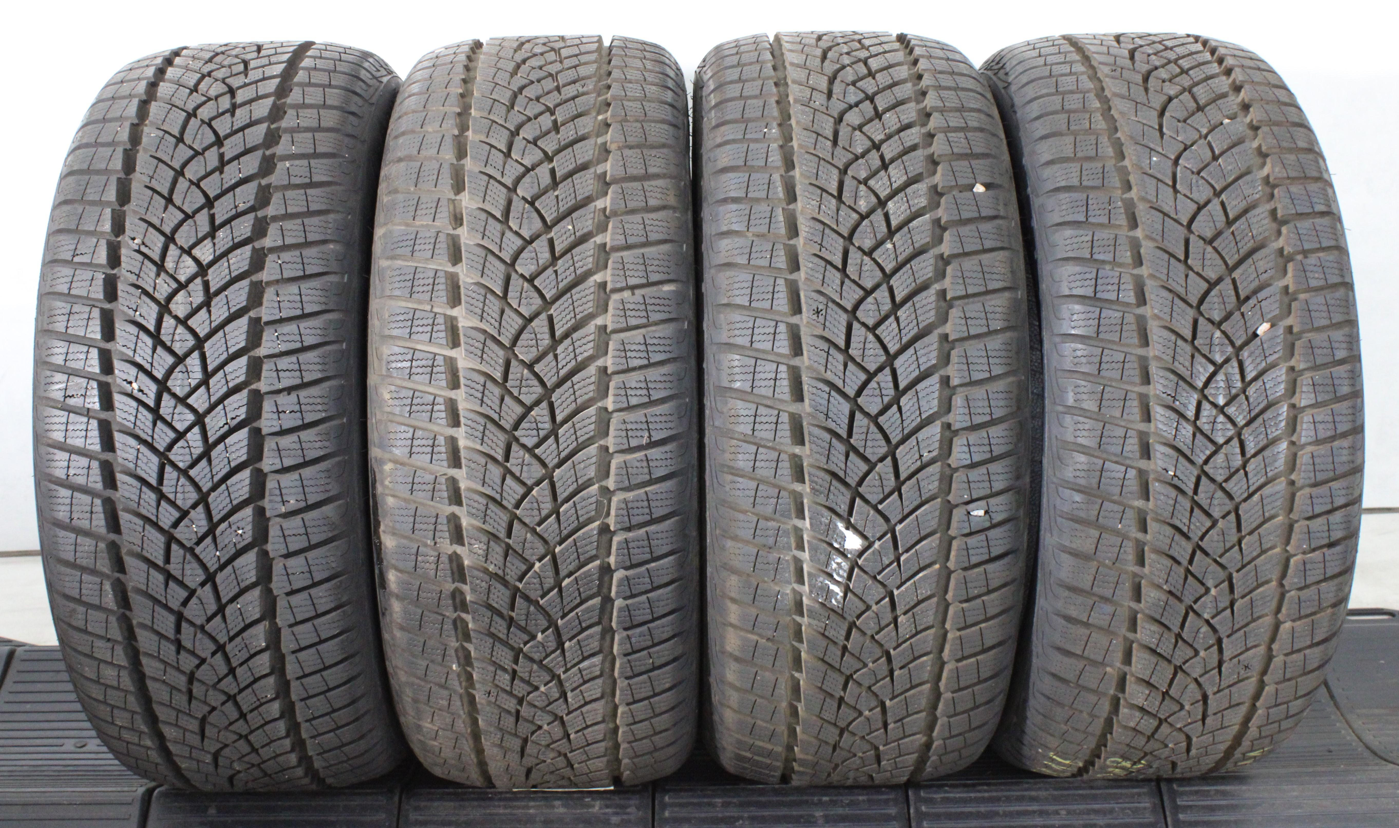 4 x 215/45R16 90V Winterreifen Goodyear Ultra Grip Performance 8mm 2018