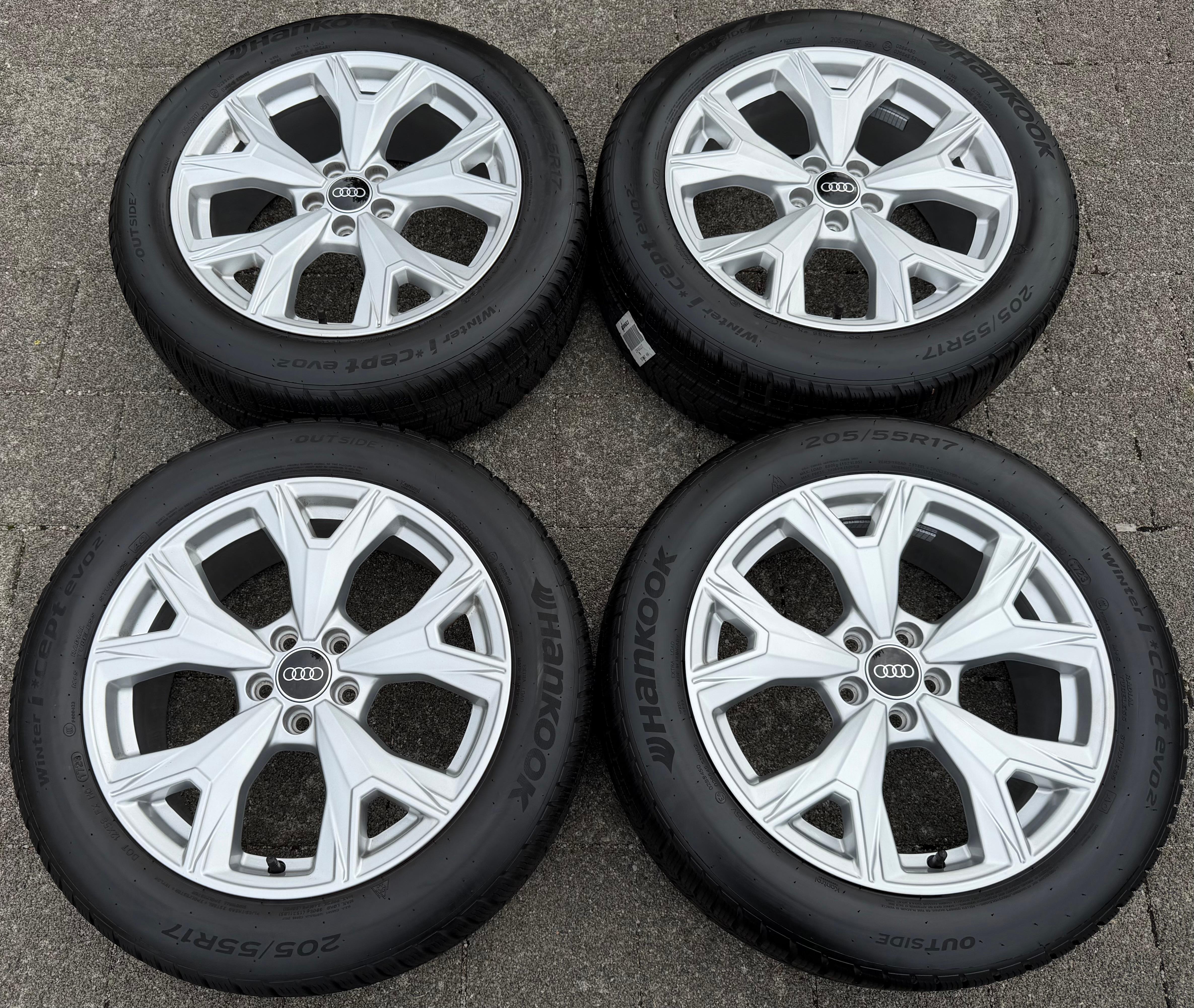 4 Original 17" Alu Winterräder Audi A1 CITY Carver GBH 82A601025S 205/55R17 95V Hankook