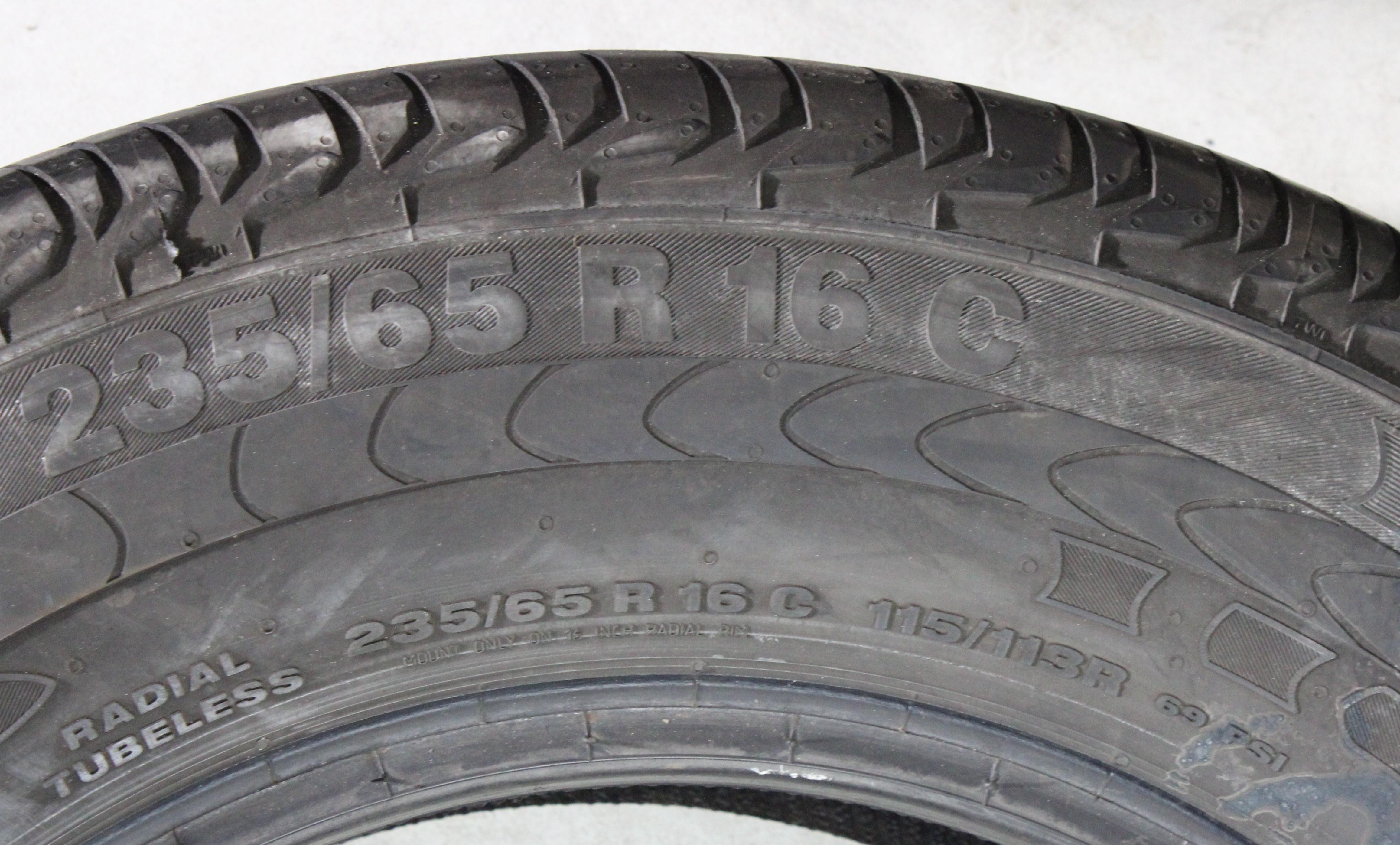 4 neumáticos de verano Continental Vanco 2, 235/65R16C, 115/113R, 7-7,5 mm, 2013