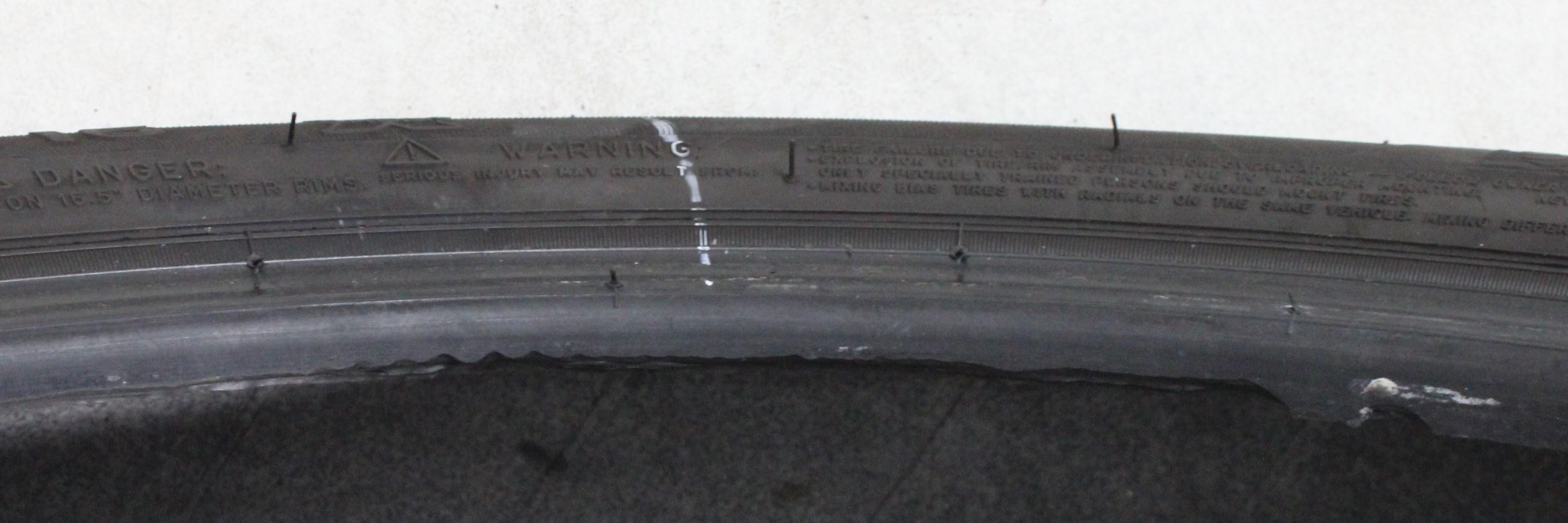 4 neumáticos de verano Michelin Energy Saver 195/55R16 87V, con un grosor de banda de rodadura de 6,5-7 mm (3 de 2016 y 1 de 2020) *