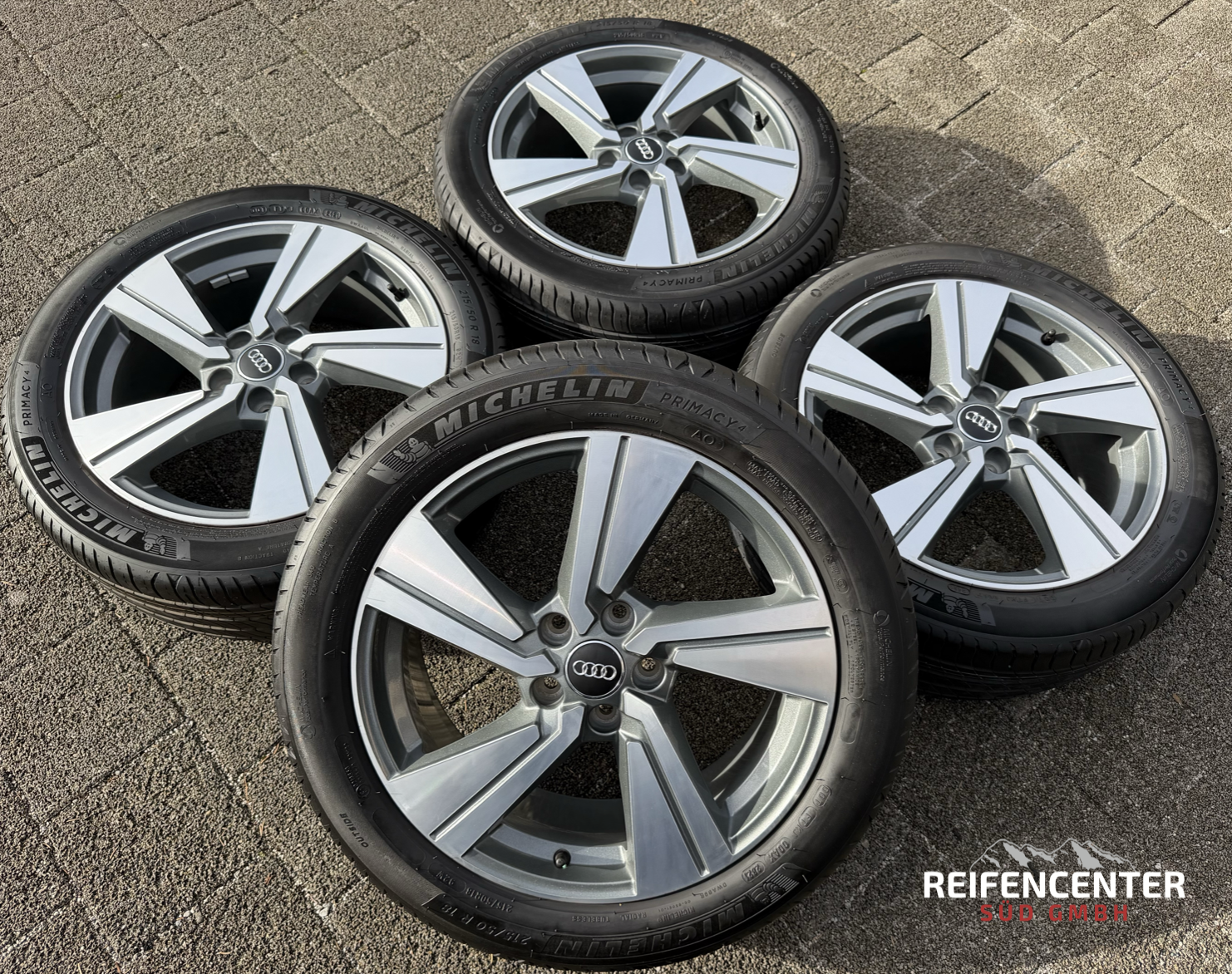 4 Original 18" Alu Sommerräder Audi Q2 SQ2 81A601025G 215/50R18 92W Michelin