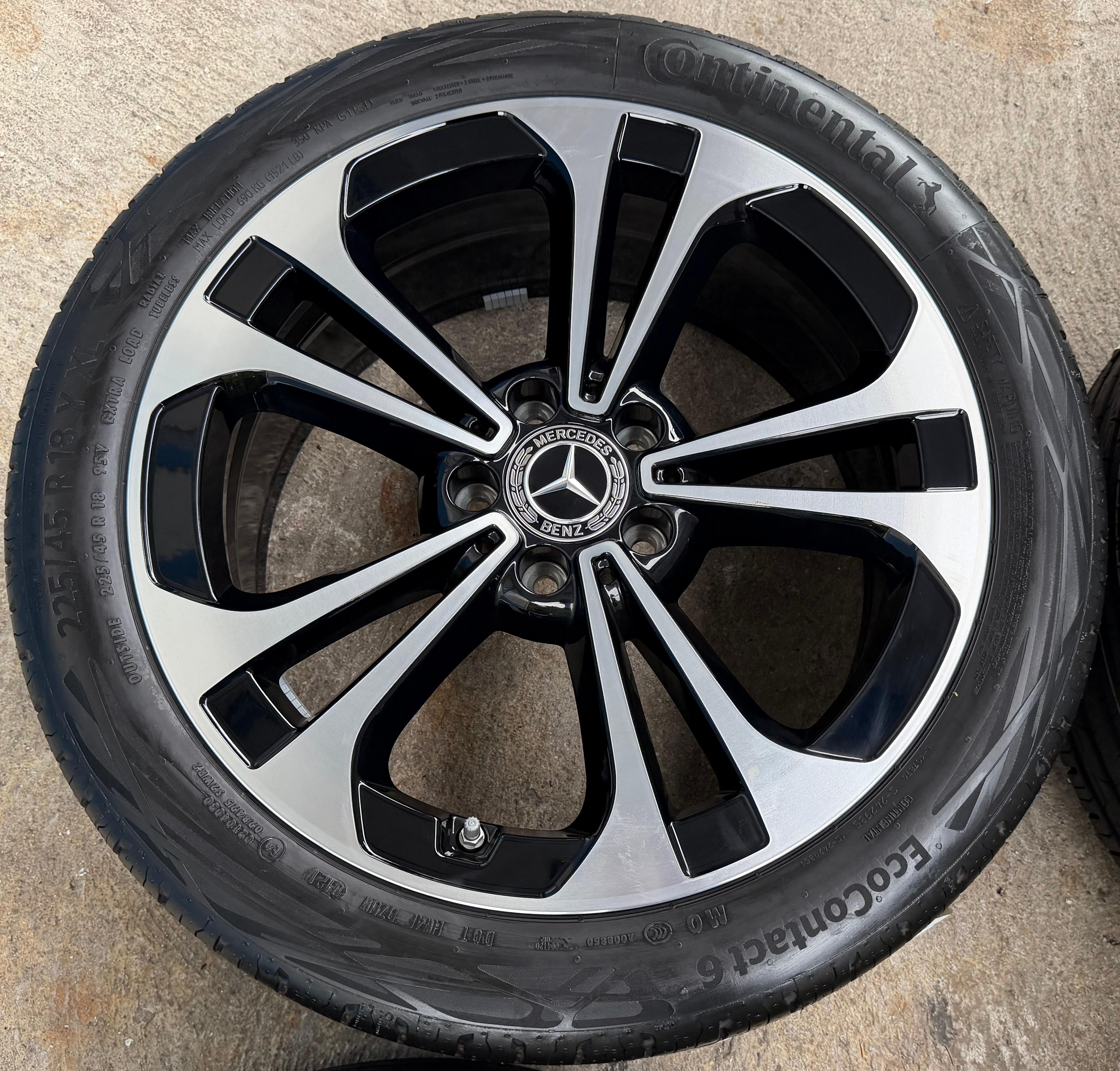 4 ruote estive complete in lega originali da 18" Mercedes Classe C W206 A2064016200 225/45R18 95Y