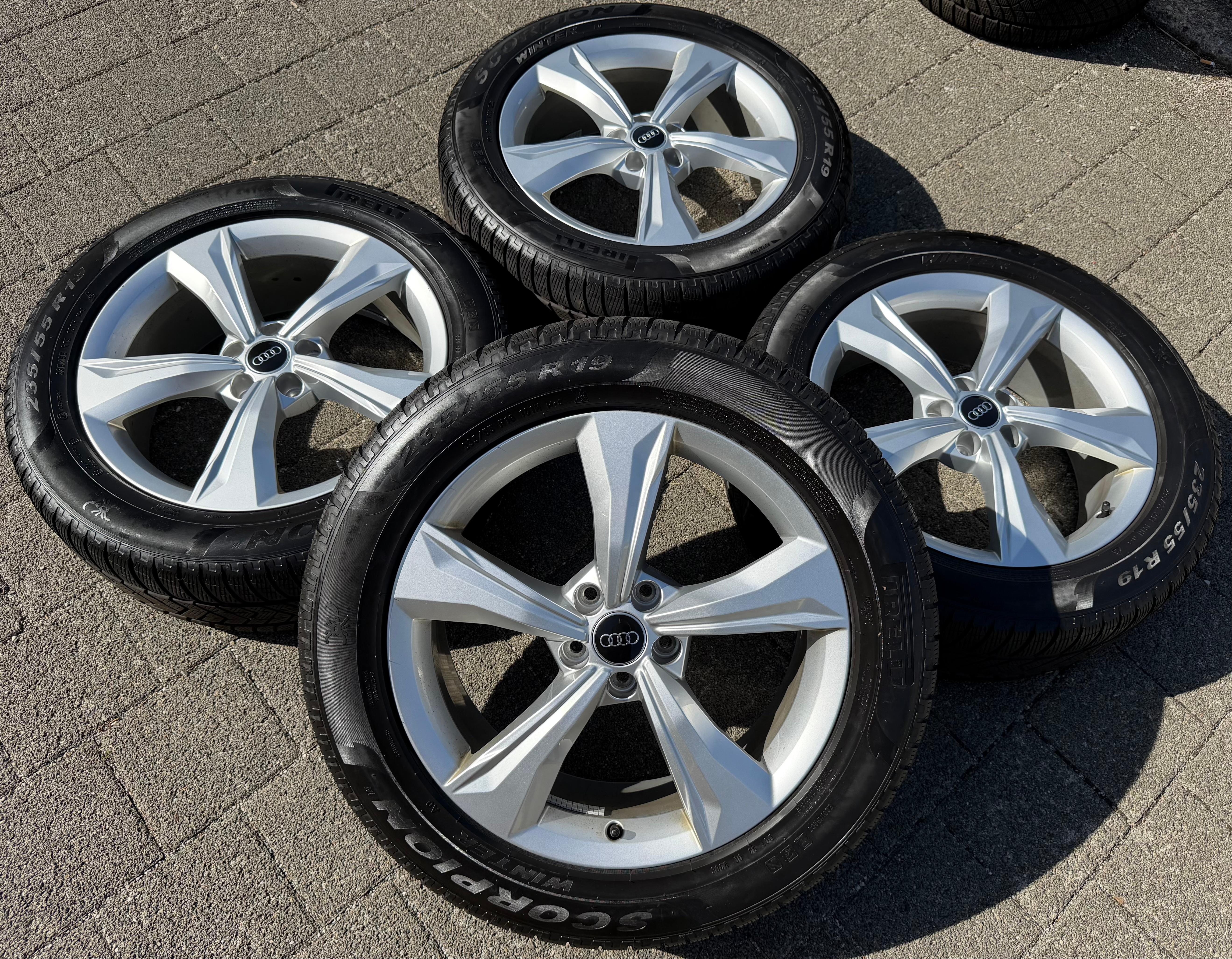 4 originele 19" lichtmetalen winterwielen Audi Q5 SQ5 FY 80A601025K 235/55R19 101H Pirelli