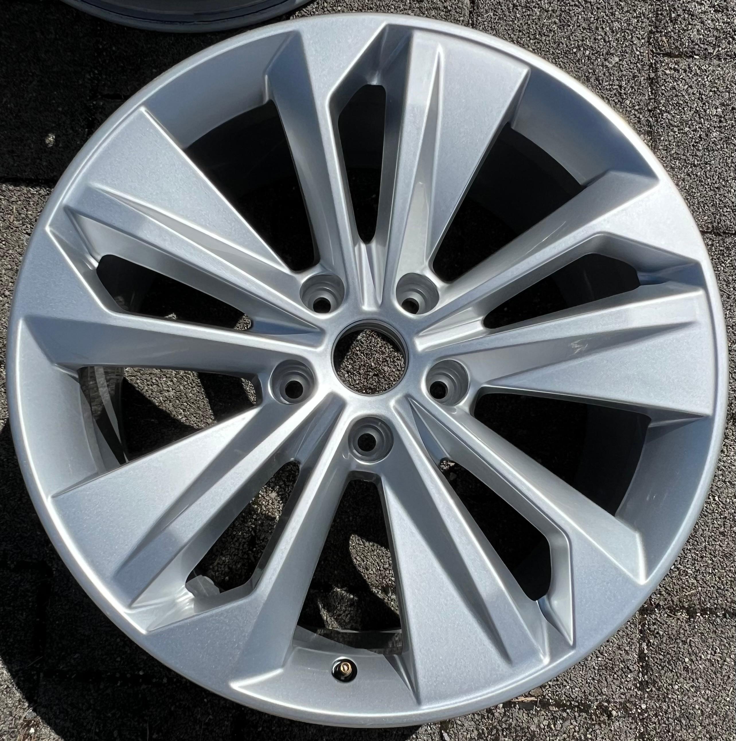1 X ORIGINAL 20" ALUFELGE AUDI Q6 GF 85H601025F 8,5x20 ET35 FREIHAUS