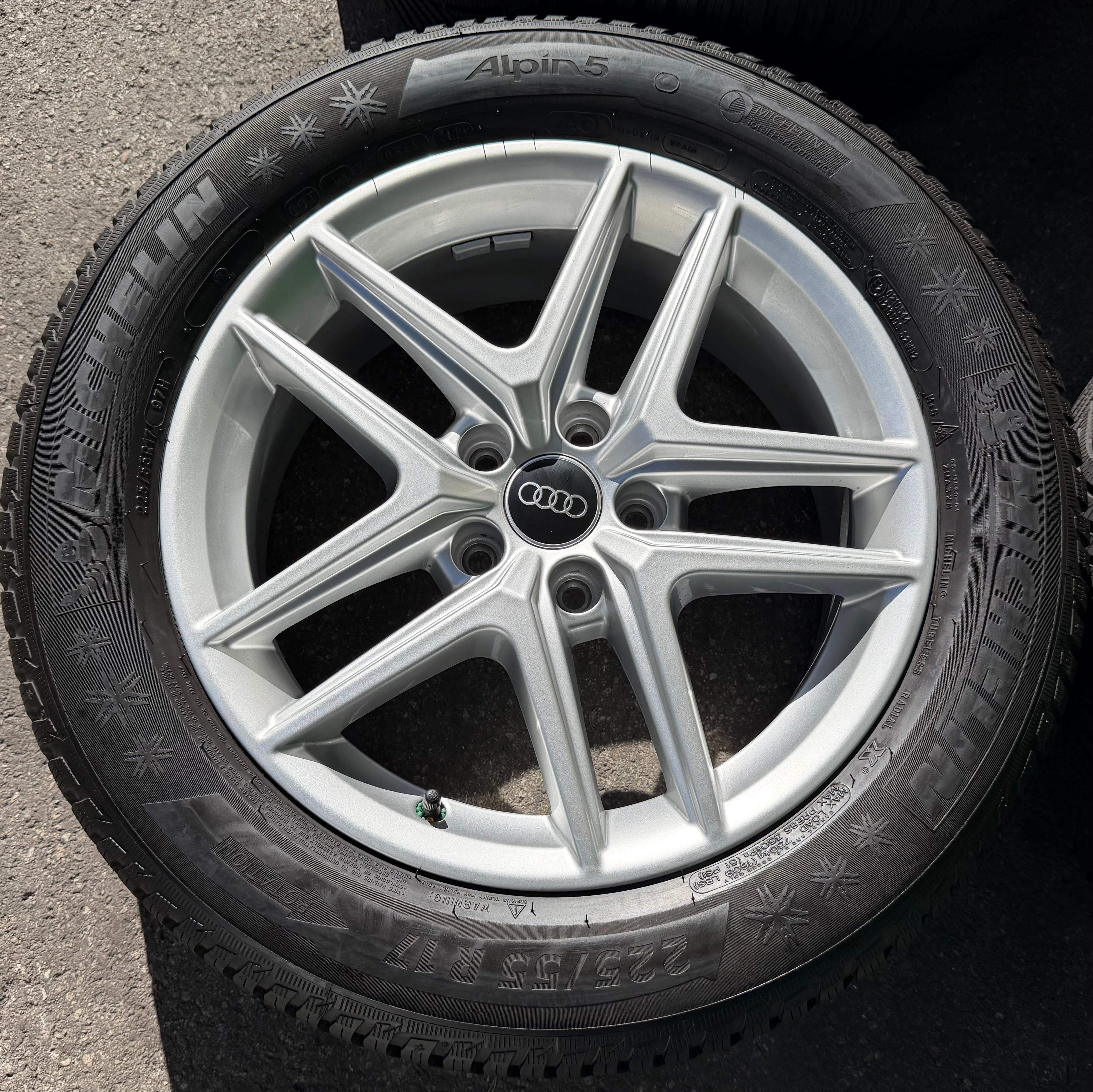 4 ruedas de invierno de aleación originales de 17" para AUDI A4 ALLROAD 8W B9 225/55R17 97H 8W9601025D