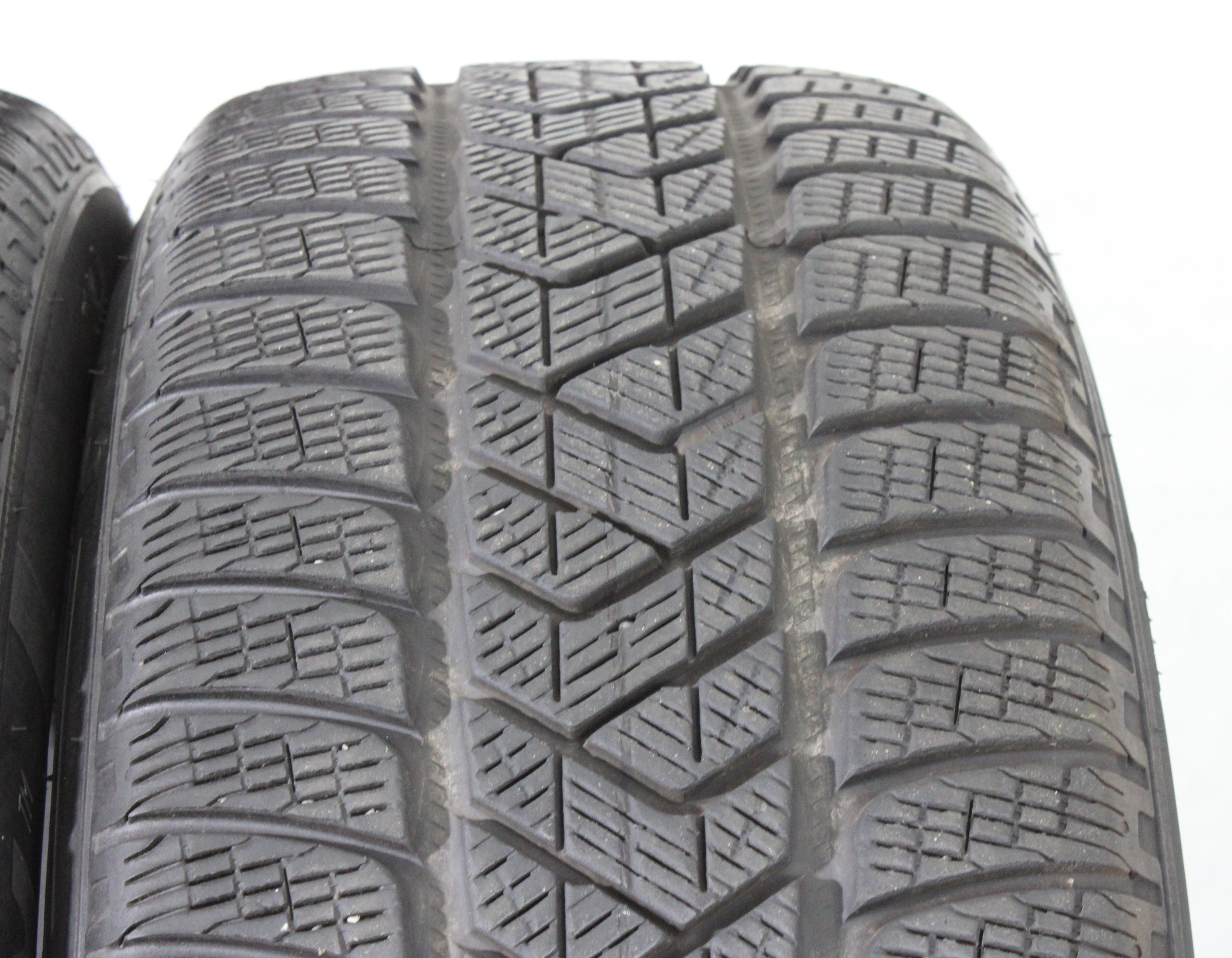 2 x 235/55R19 105H Winterreifen Pirelli Scorpion Winter 6-6,5mm 2022