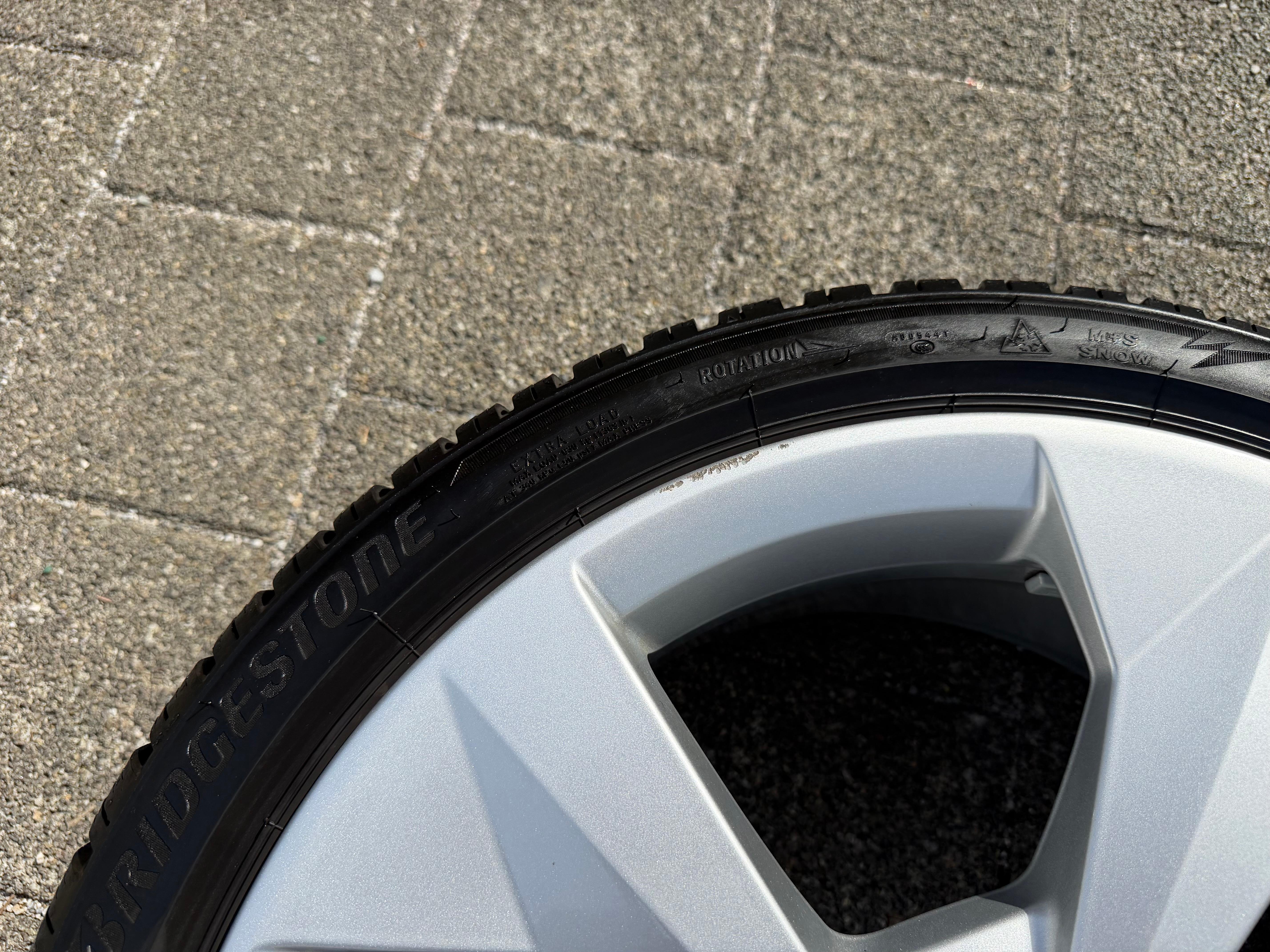 4 Original 18" Alufelgen Felgne Audi A3 S3 8Y 8Y0601025J 8x18 ET46