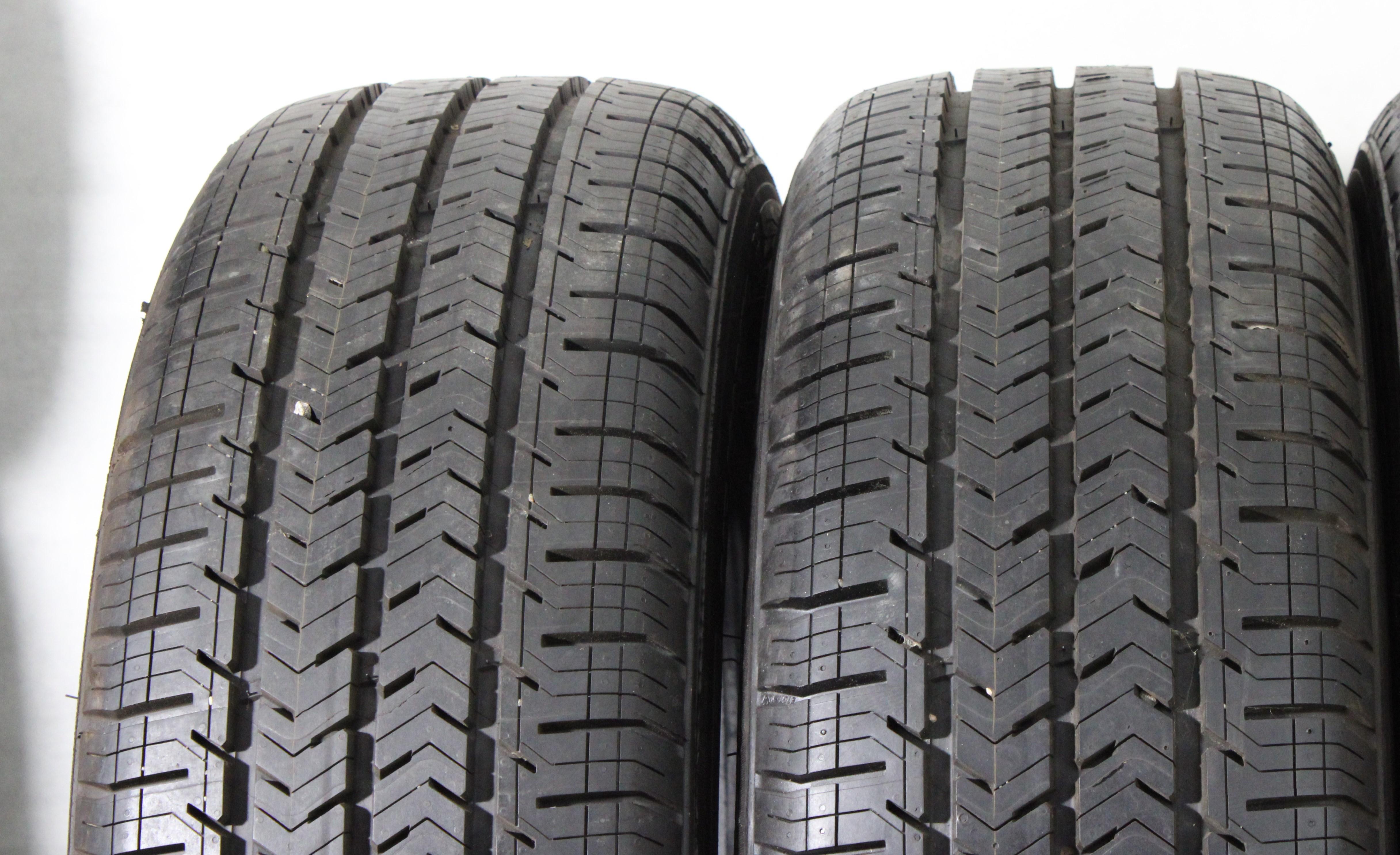 4 neumáticos de verano Michelin Agilis 215/60R17C 104/102H, 8 mm, 2023