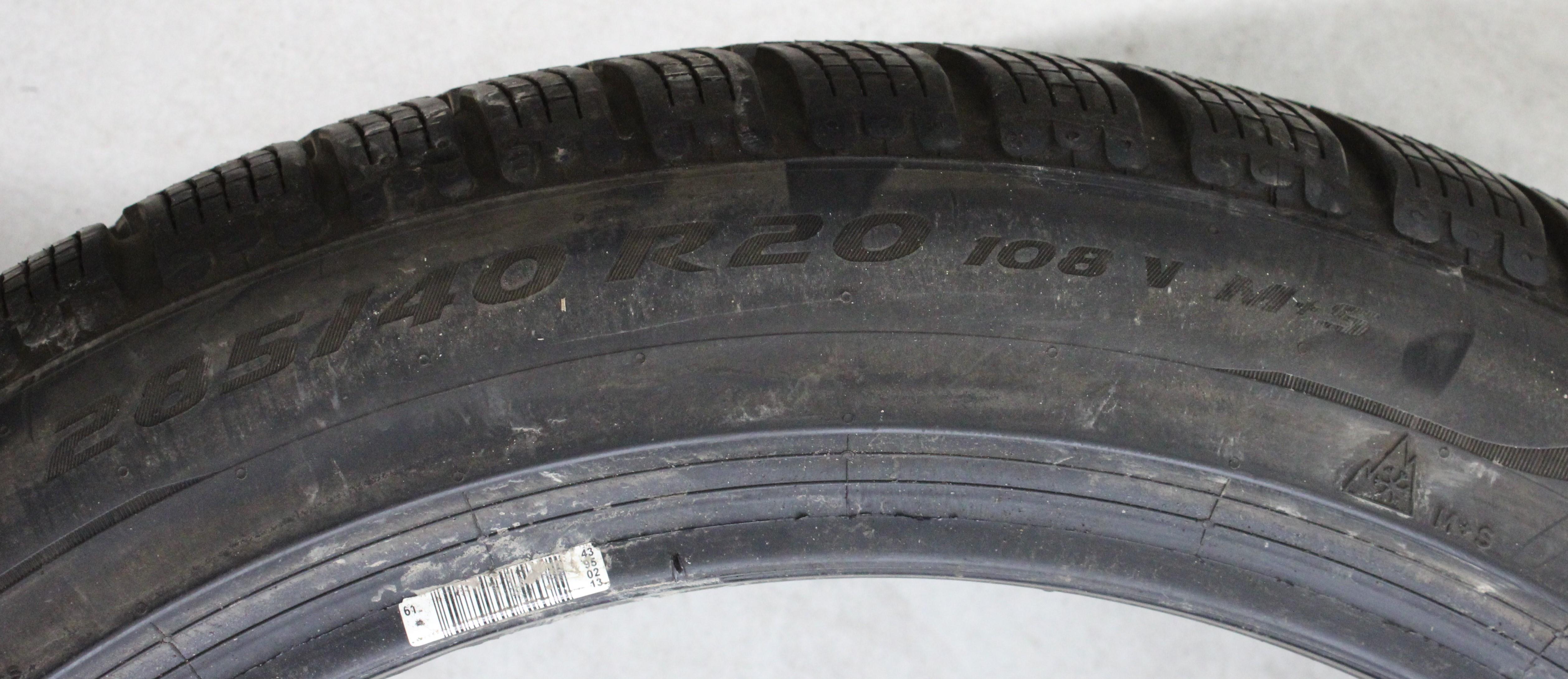 2 x 285/40R20 108V Winterreifen Pirelli Pzero Winter NF0 Elect 1x6,5-7mm/1x7-7,5mm 2020/2021