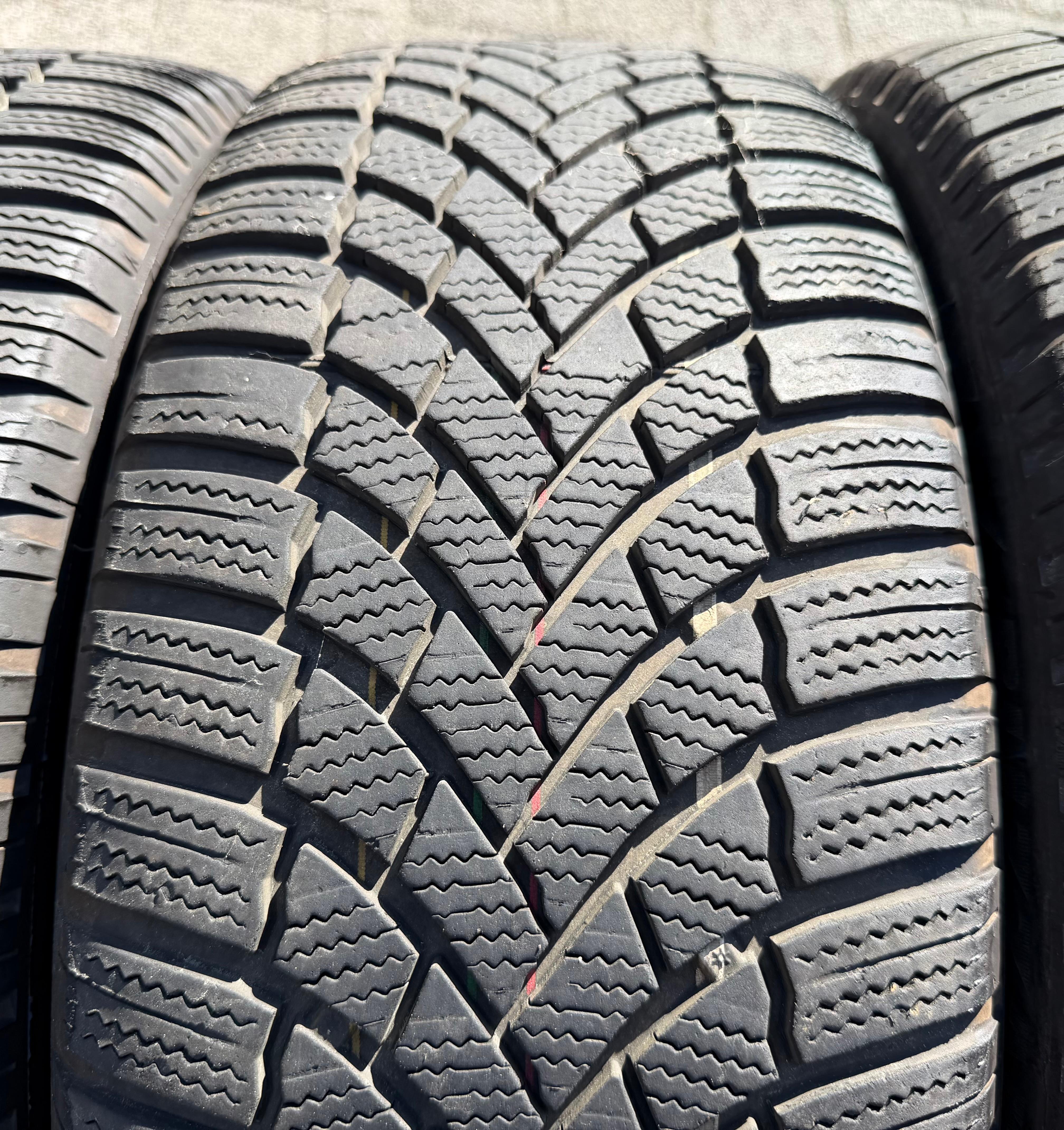 4 Original 17" Alu Winterräder Audi A3 S3 8Y 8Y0601025L 205/50R17 93H Bridgestone 2022