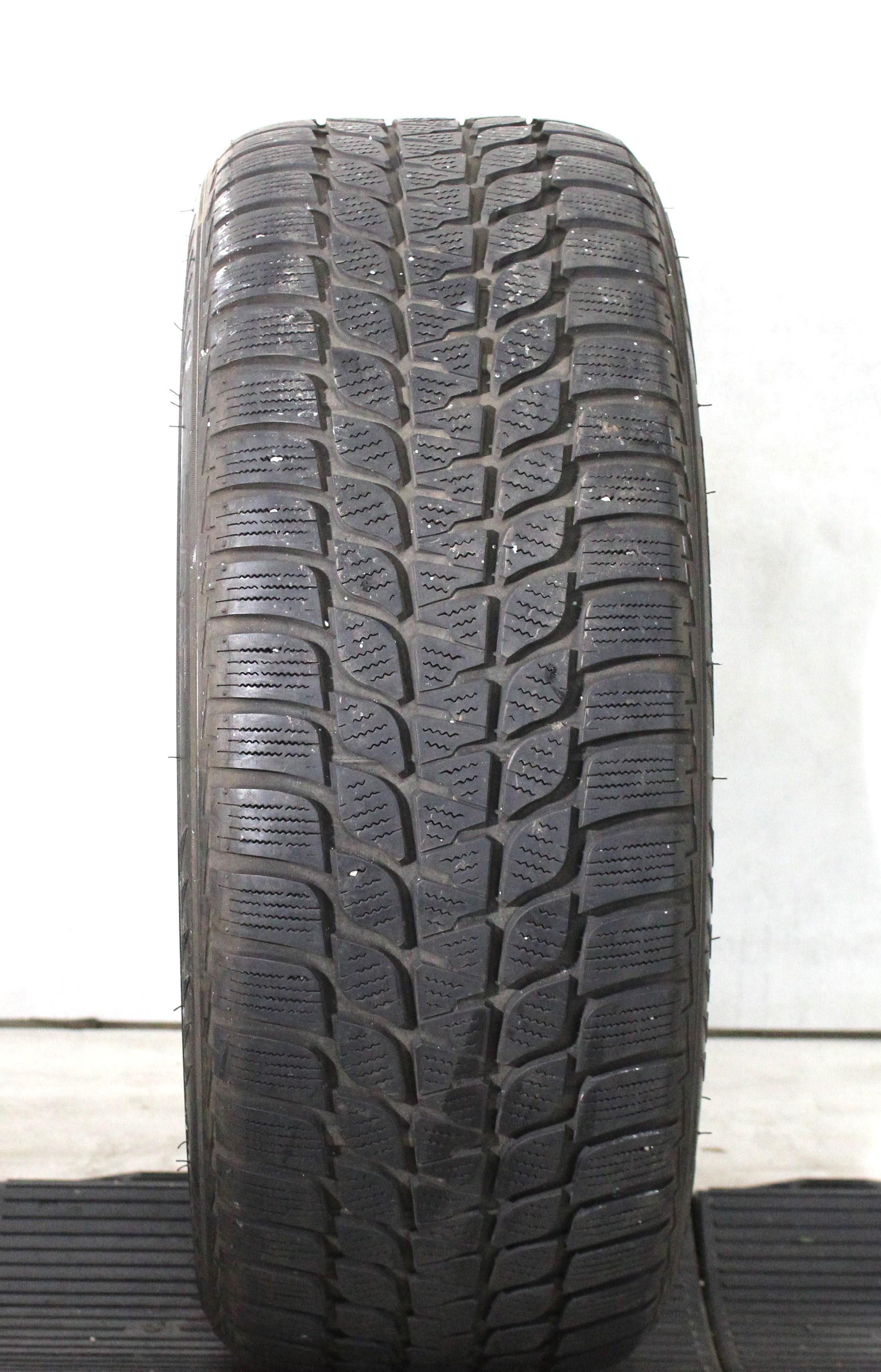 1 x 225/45R17 94V Winterreifen Bridgestone Blizzak LM-25 Runflat 5mm 2017 *