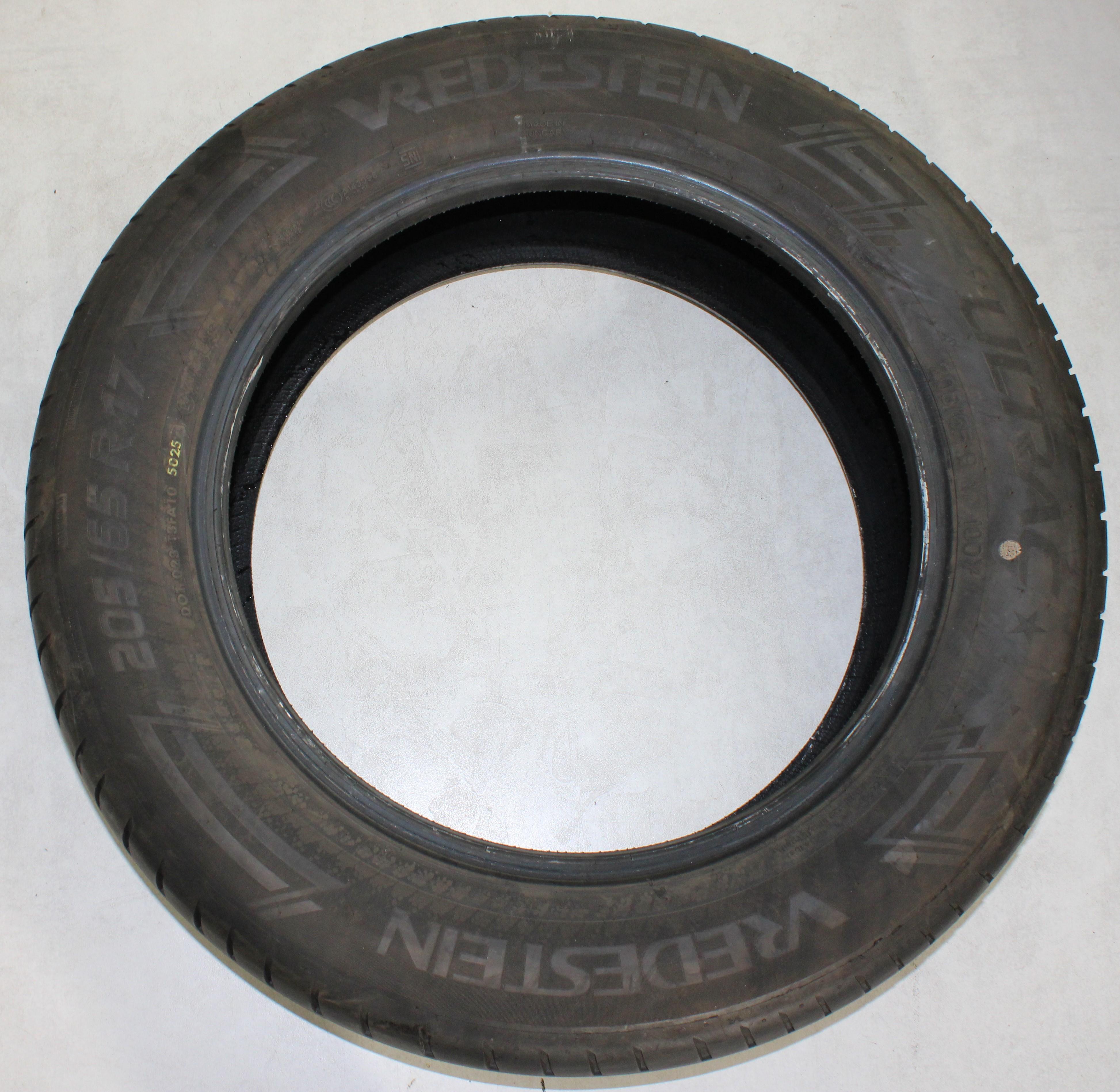 1 neumático de verano Vredestein Ultrac * 205/65R17 100Y, 5,5-6 mm, 2025