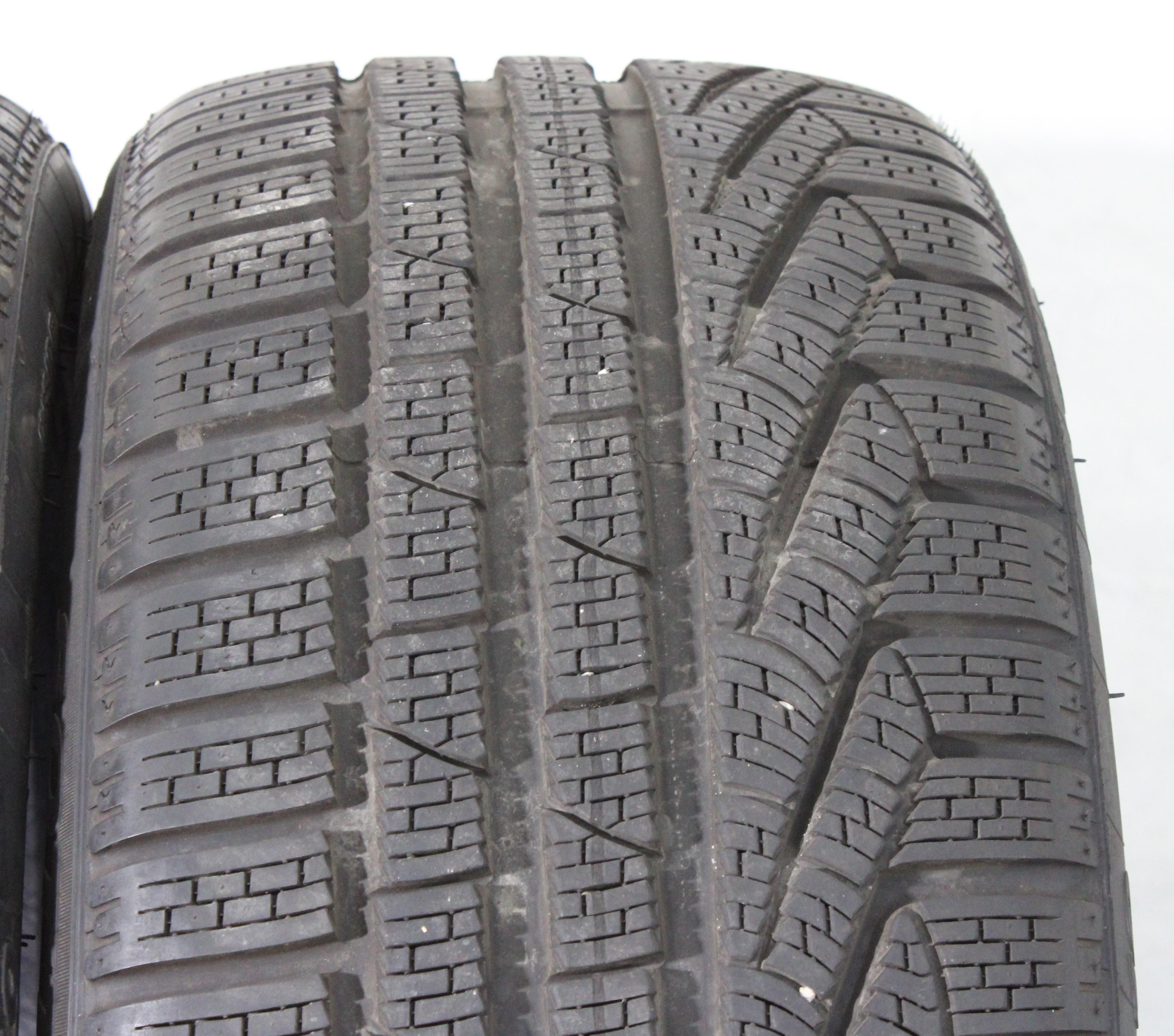 2 x 235/40R19 92V pneumatici invernali Pirelli Sottozero Winter 240 Serie 2 N0 7mm 2021