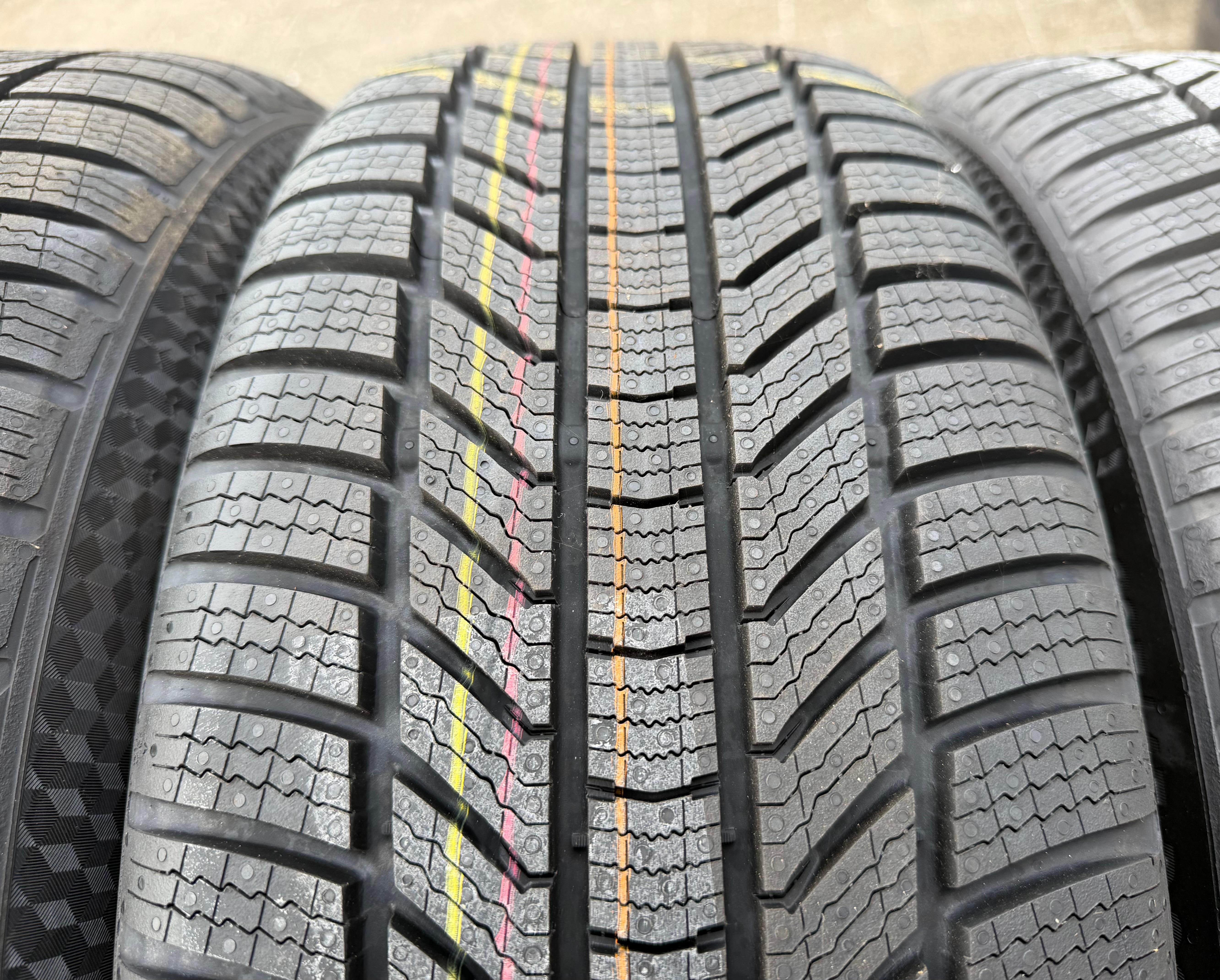 4 ruedas de invierno de aleación originales de 20" para Volvo XC40 235/45R20 100V 255/40R21 101V Continental