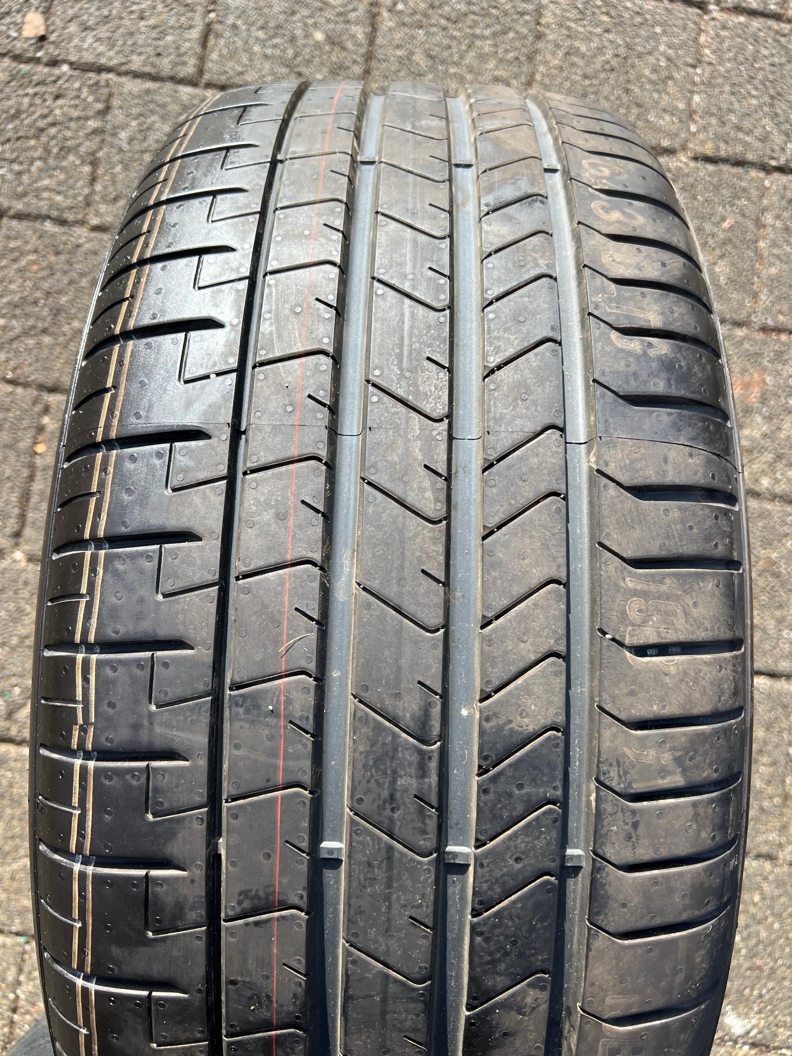 1 x 255/40R20 101T Sommerreifen Pirelli Pzero Elect Volles Profil 2023