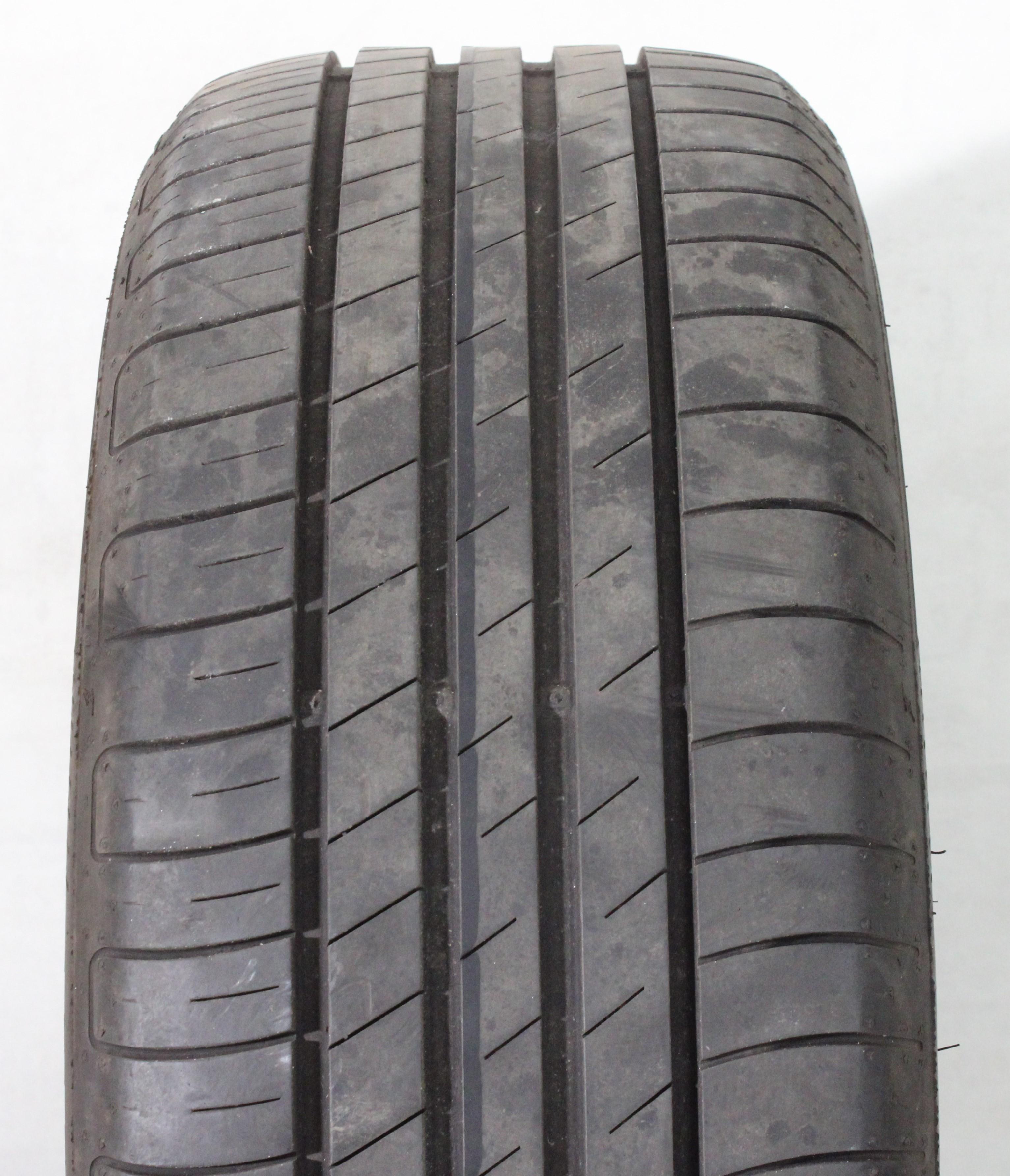 1 x 225/55R17 97W Sommerreifen Goodyear Efficient Grip Performance * 5,5-6mm 2021