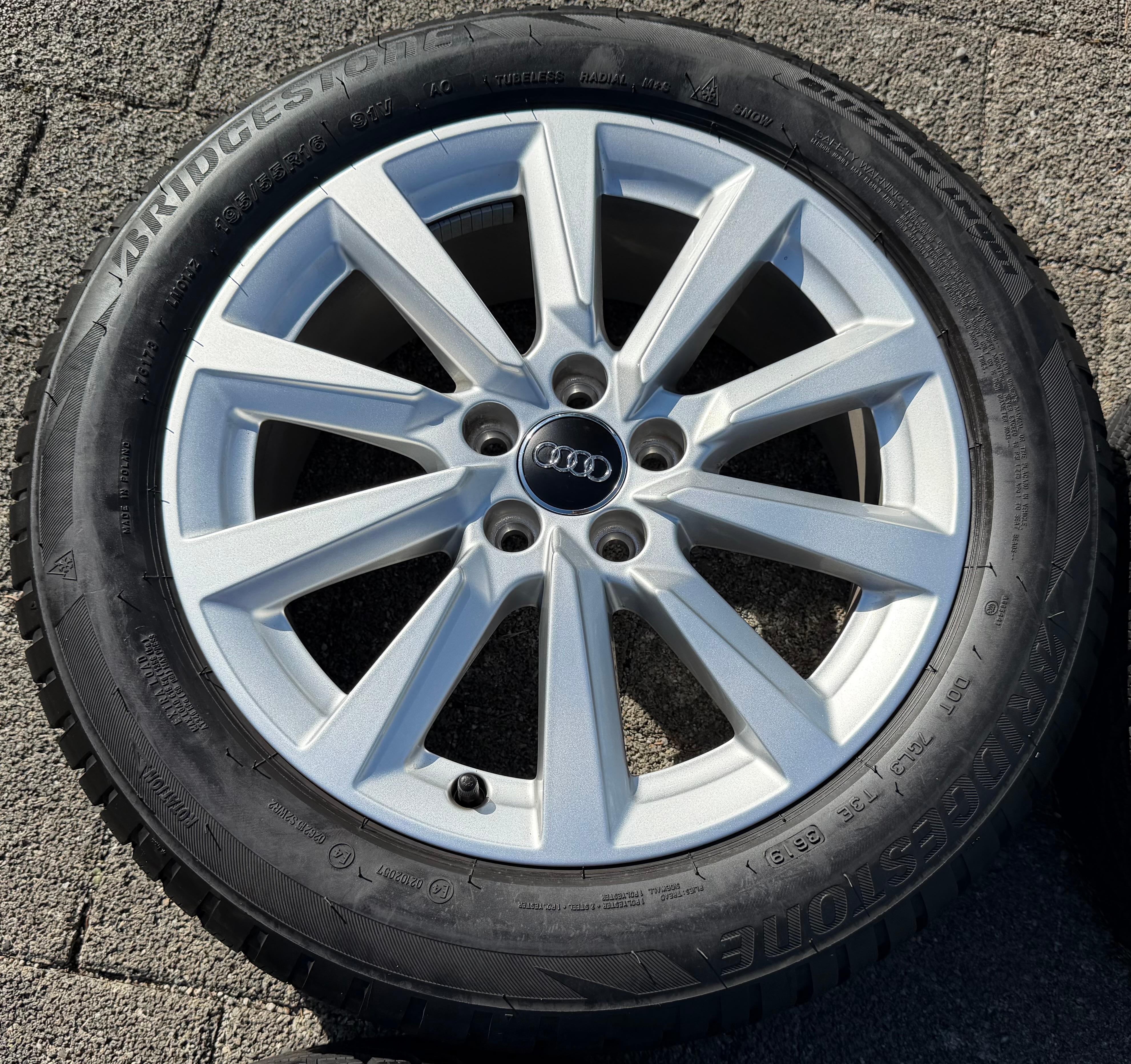 4 Original Alu Winterräder Audi A1 GB 82A601025C 195/55R16 91V Bridgestone