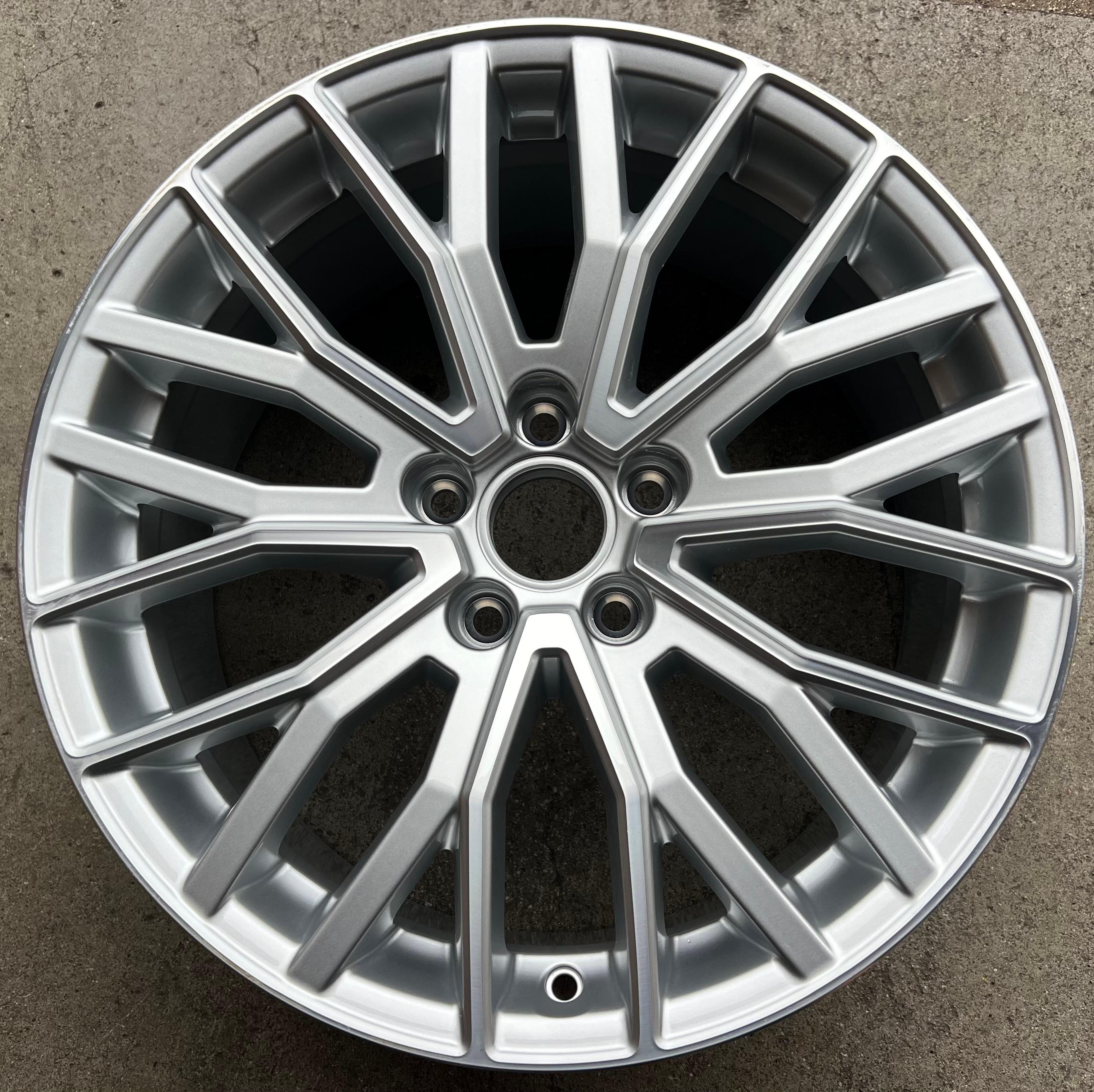 1 X ORIGINAL 18" ALUFELGE FELGE AUDI TT 8S 8S0601025G 8,5x18 ET50