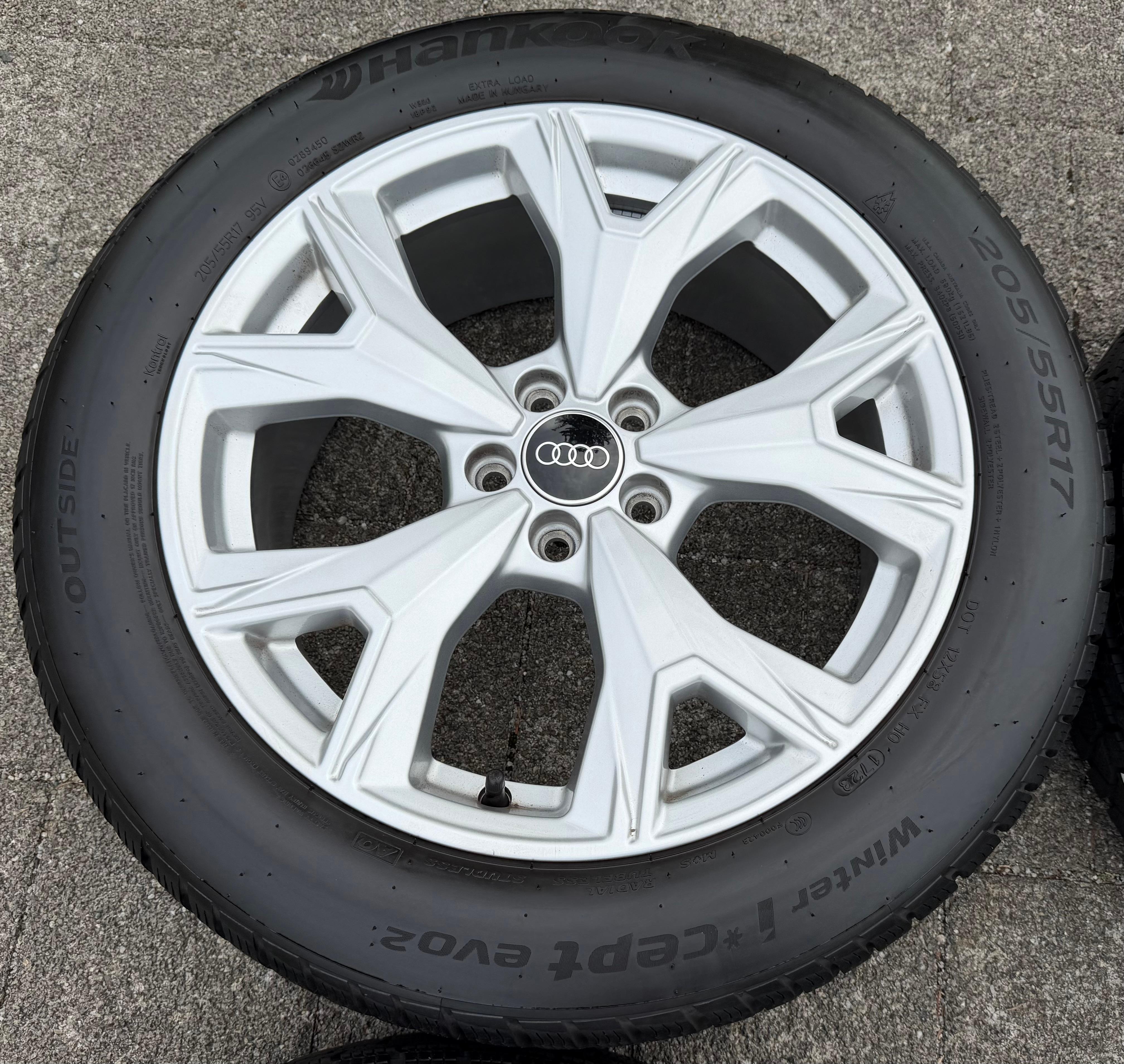 4 Original 17" Alu Winterräder Audi A1 CITY Carver GBH 82A601025S 205/55R17 95V Hankook