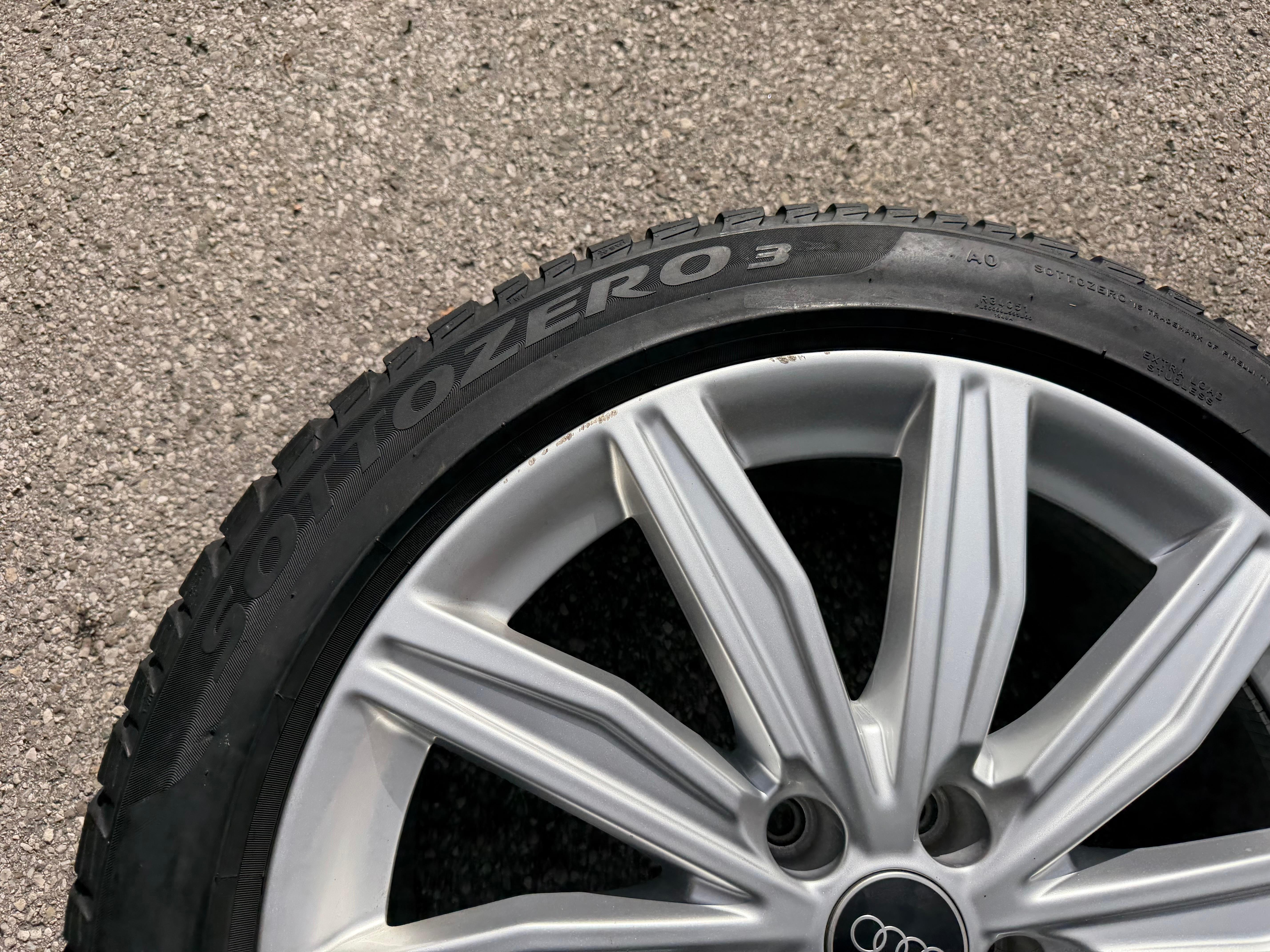 4 ruote complete in lega originali da 19" per inverno Audi A6 S6 C8 4K 4K0601025M 245/45R19 102V Pirelli