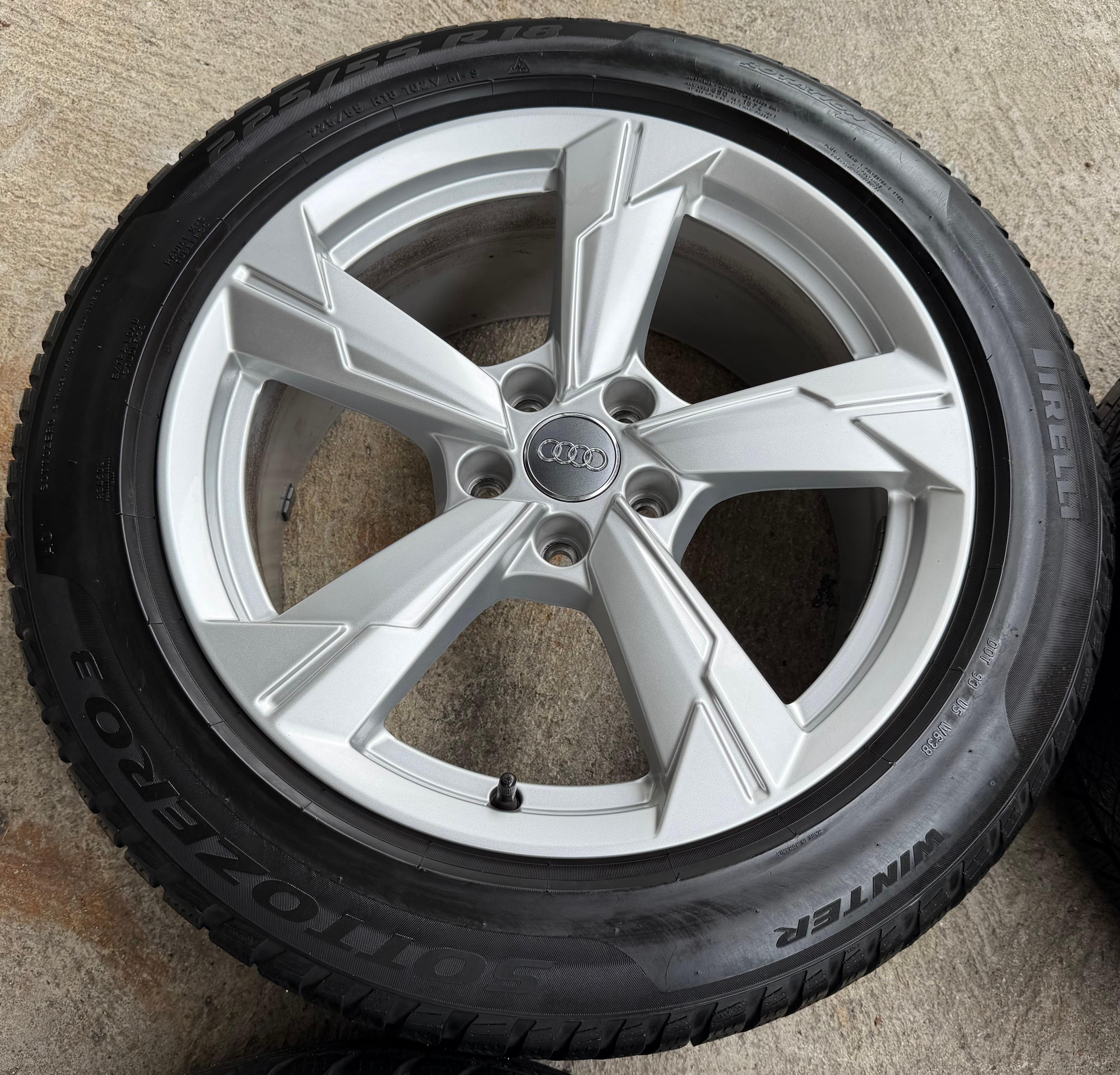 4 ruedas de invierno originales de aleación de 18" para Audi A6 4K C8 225/55R18 102V Pirelli 2021