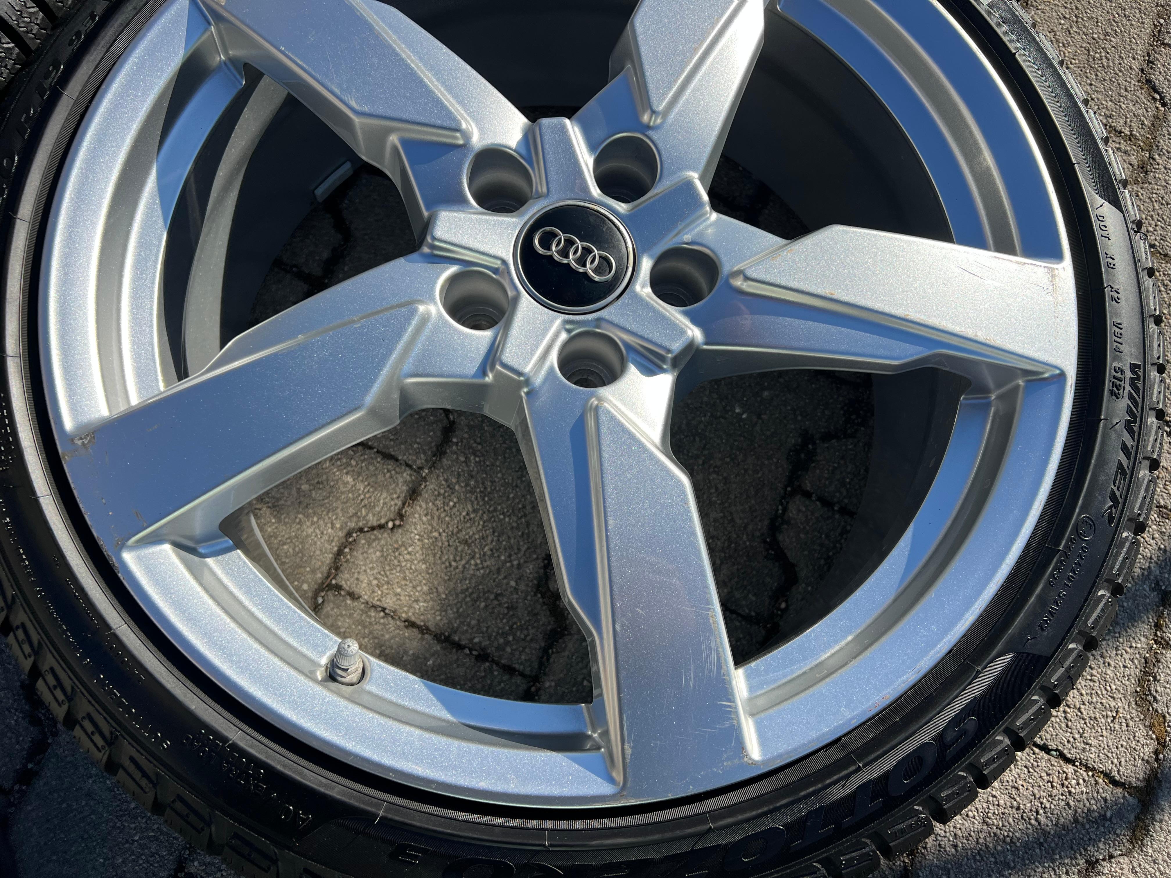 4 ORIGINAL 19" ALU WINTERRÄDER AUDI TT TTS 8S 8S0601025AG 225/40R19 93V PIRELLI