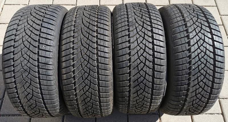 4 x 215/45R16 90V Winterreifen Goodyear Ultra Grip Performance 8mm 2018
