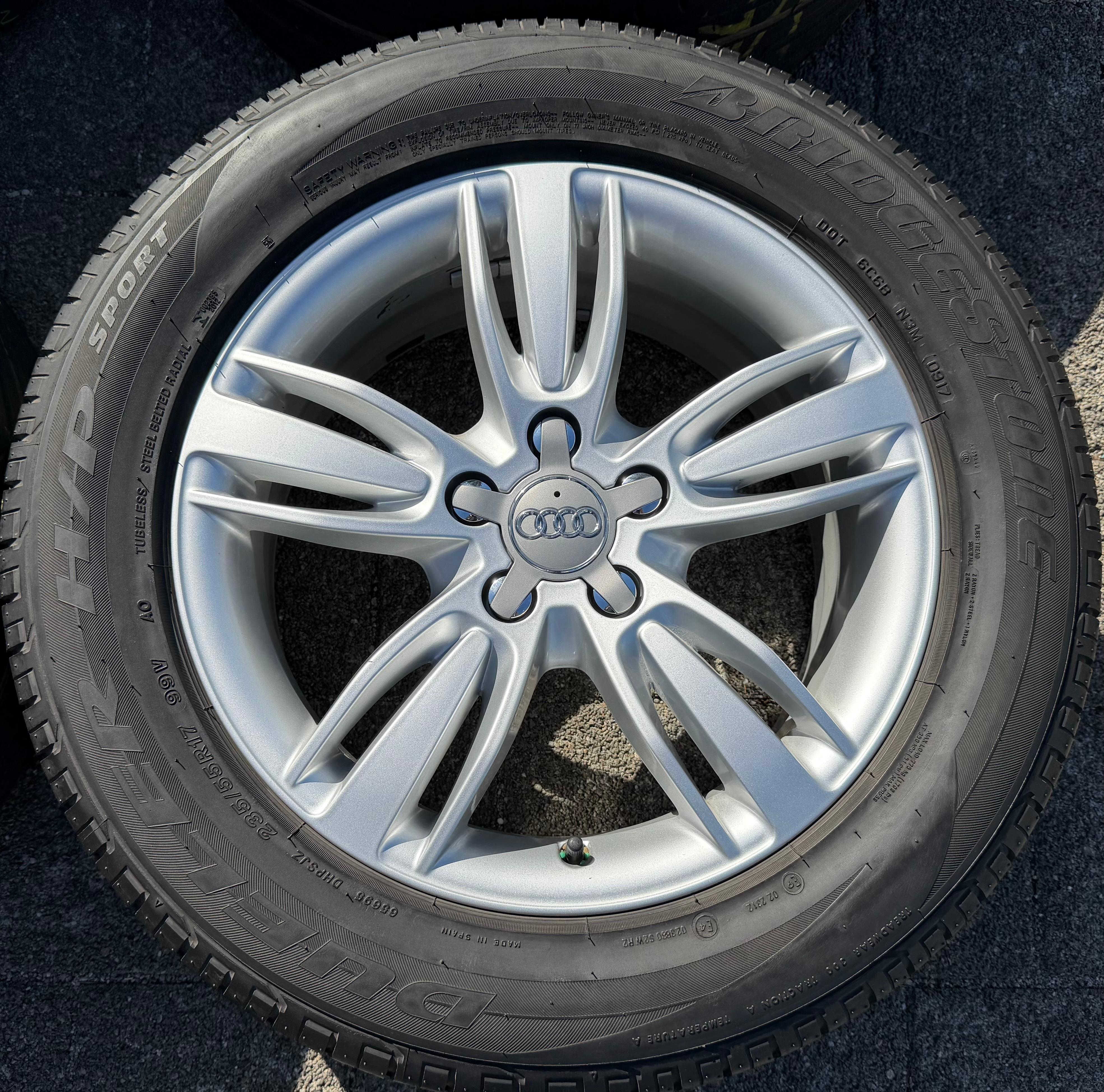4 Original 17" Alufelgen Felgen Audi Q3 8U 8U0601025P 7x17 ET43