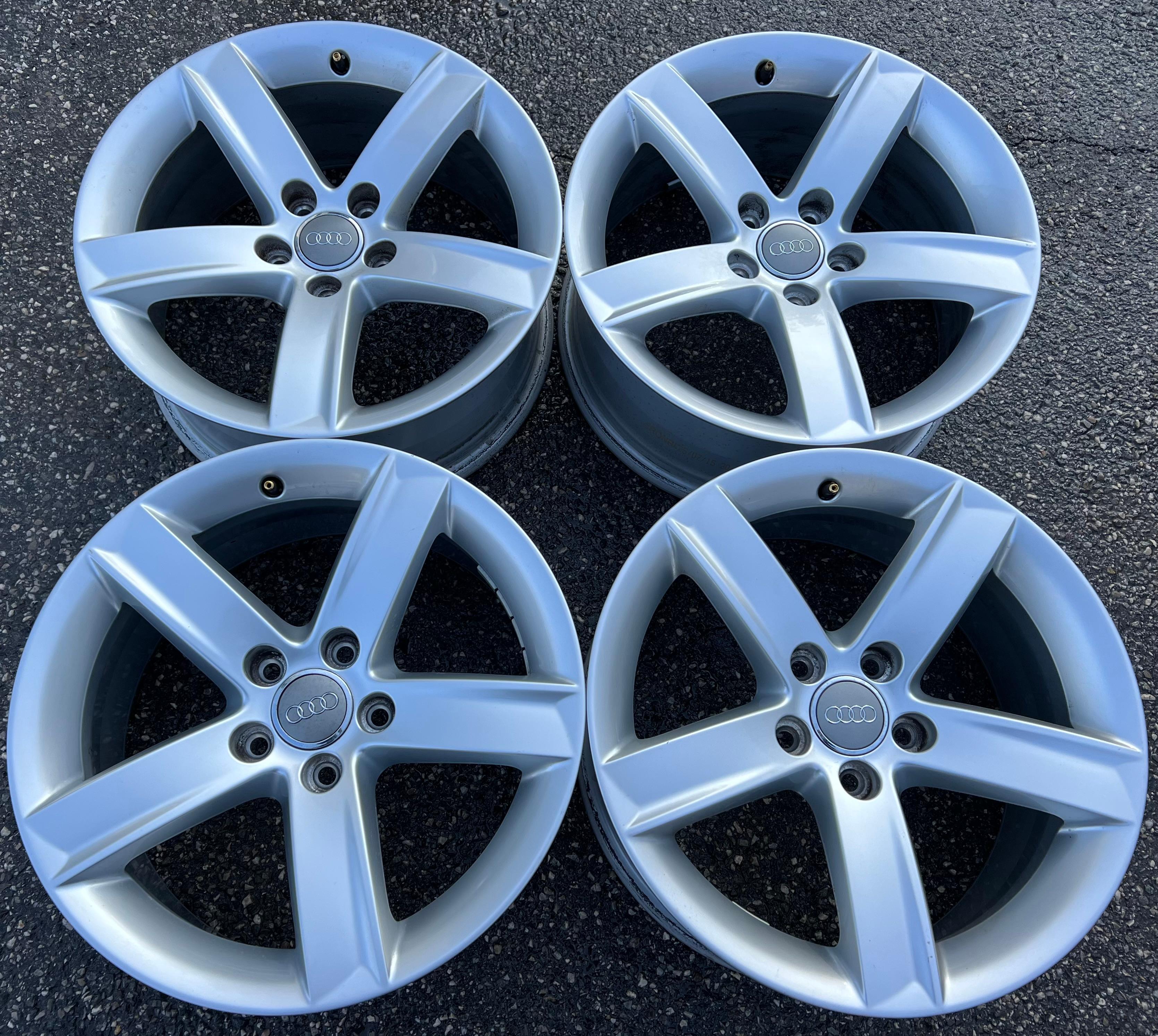 4 CERCHI ORIGINALI IN ALLUMINIO DA 17" AUDI A5 8T 8T0071497 CONSEGNA GRATUITA