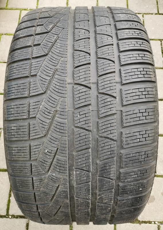 1 x 295/35R19 100V neumático de invierno Pirelli Sottozero 2 N0 5,5-6mm 2015