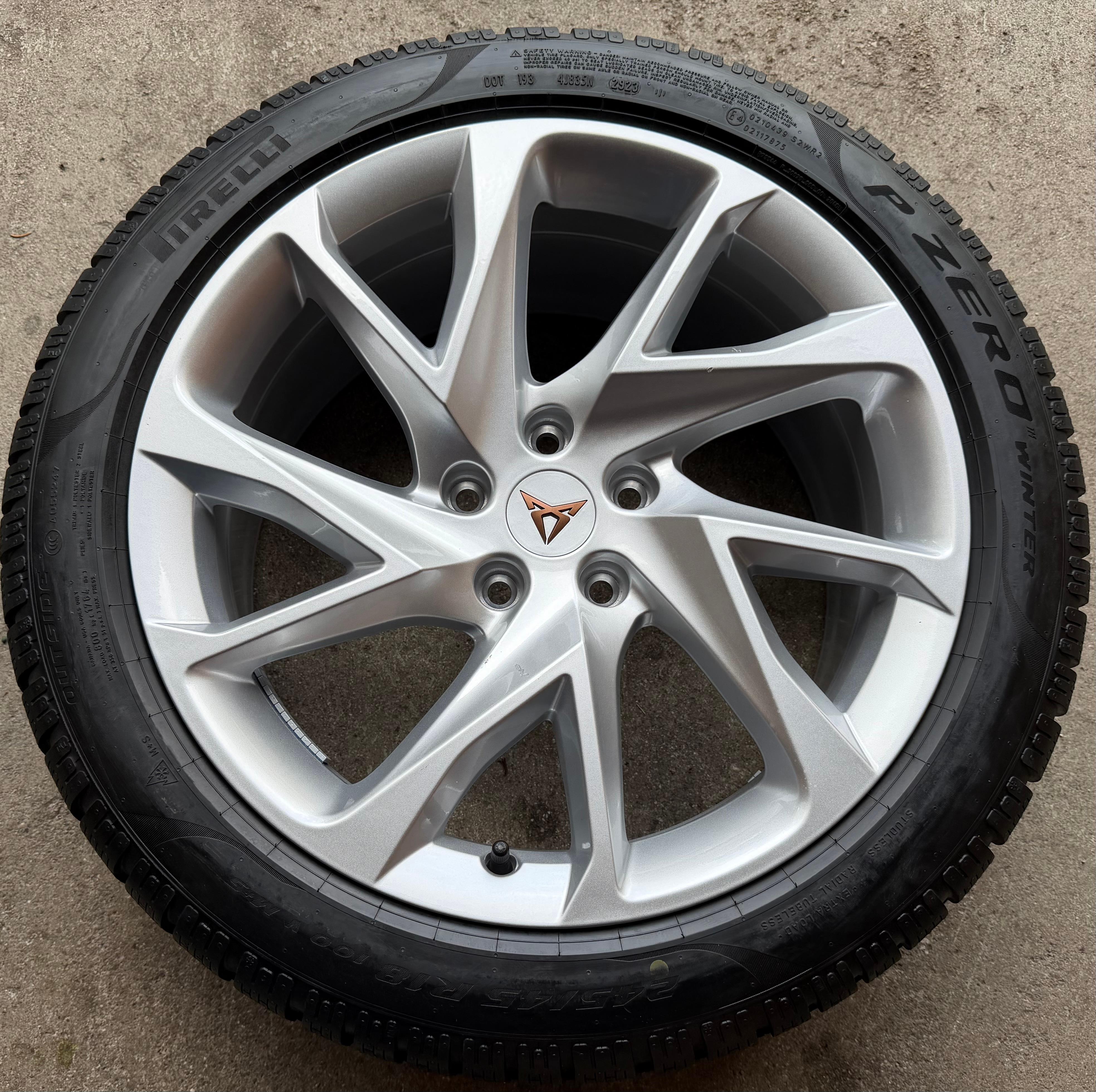 1 jante en aluminium d'origine SEAT Cupra Formentor 18 pouces 5FF601025C 8x18 ET40