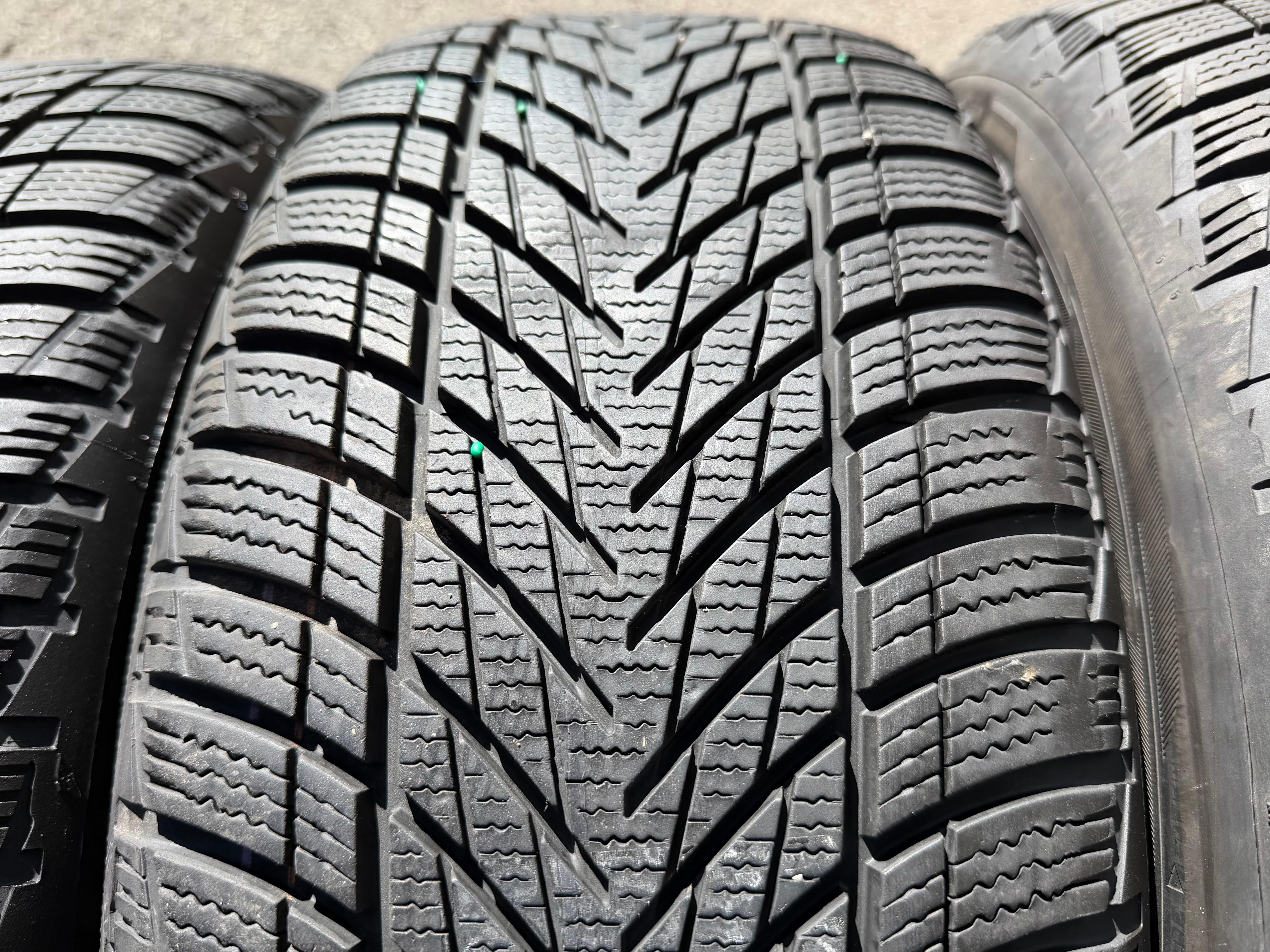 4 ruedas de invierno de aleación originales de 17" para Audi A4 B9 8W 8W0601025P 225/50R17 98H Goodyear