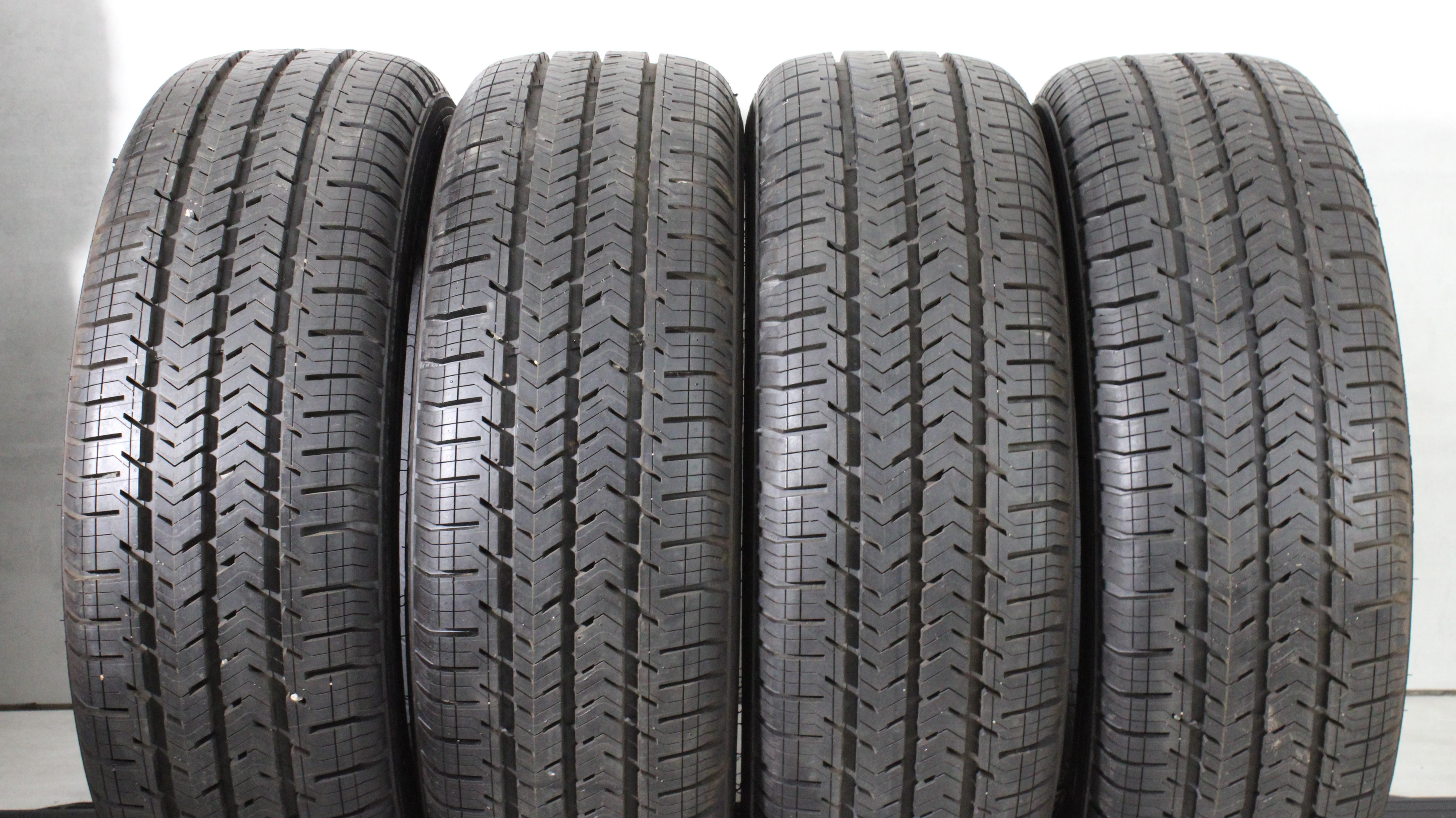 4 neumáticos de verano Michelin Agilis 215/60R17C 104/102H, 8 mm, 2023
