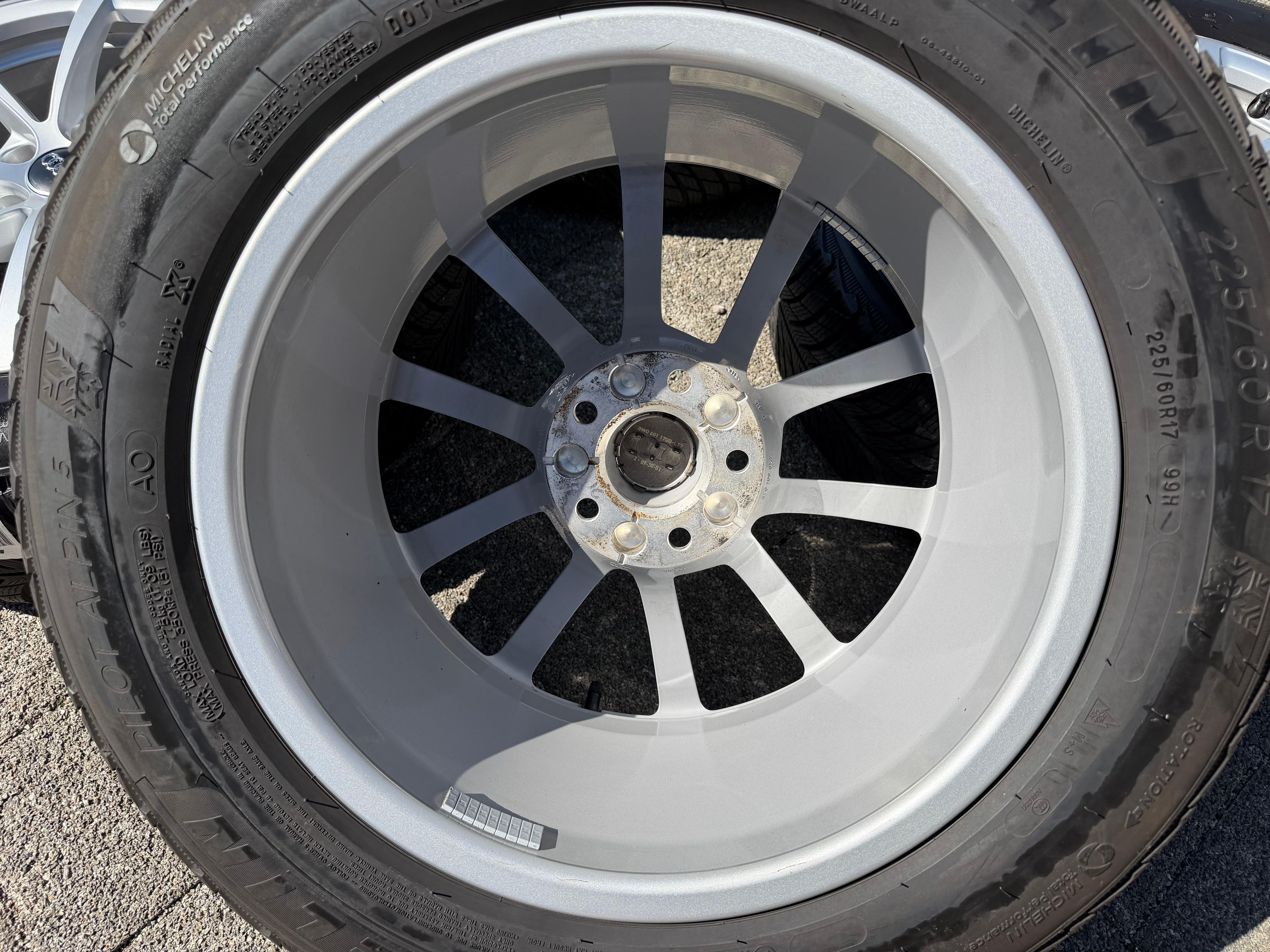 4 roues hiver complètes en aluminium d’origine 17" Audi A6 4K C8 F2 225/60R17 99H 4K0601025 Michelin