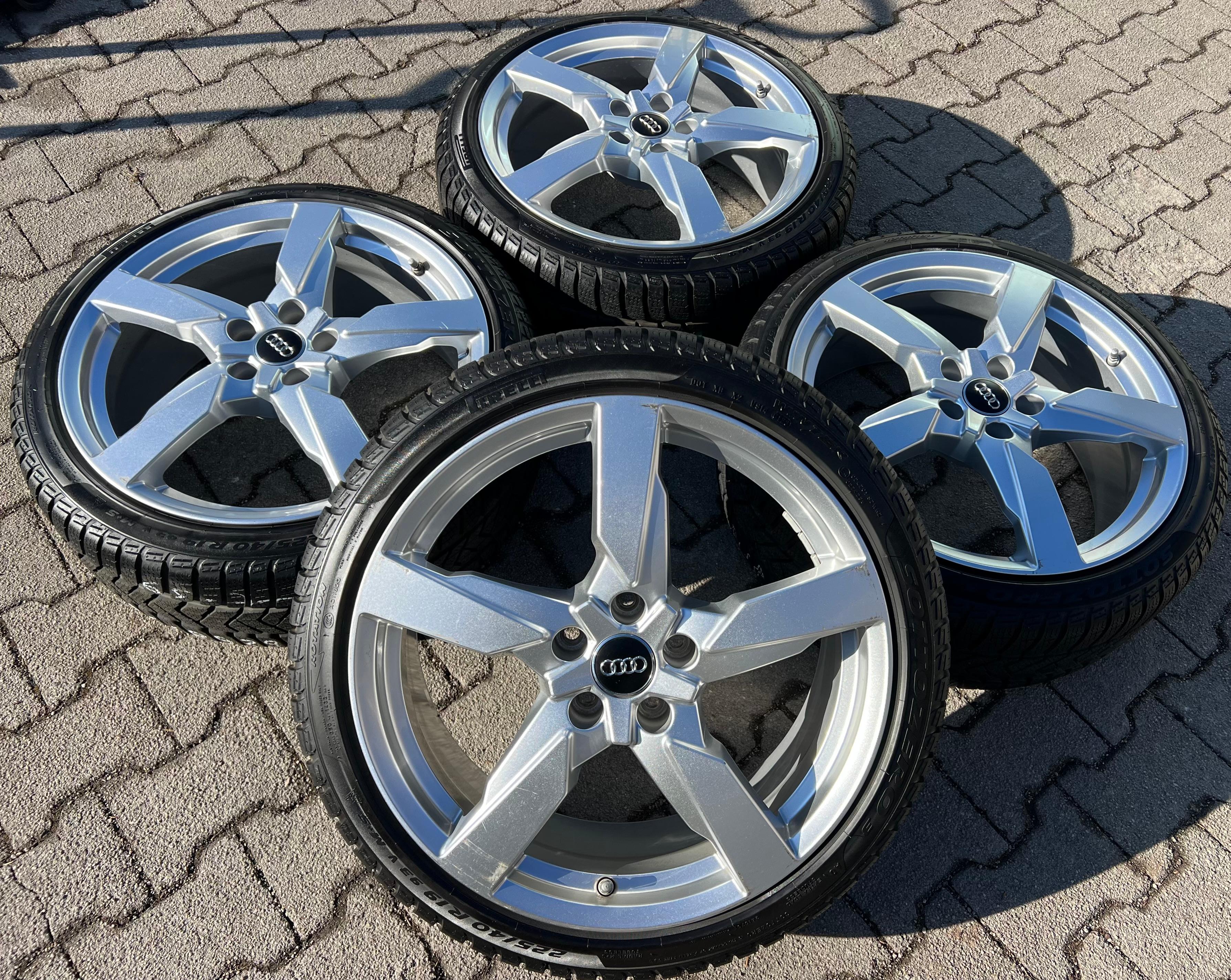 4 ORIGINAL 19" ALU WINTERRÄDER AUDI TT TTS 8S 8S0601025AG 225/40R19 93V PIRELLI