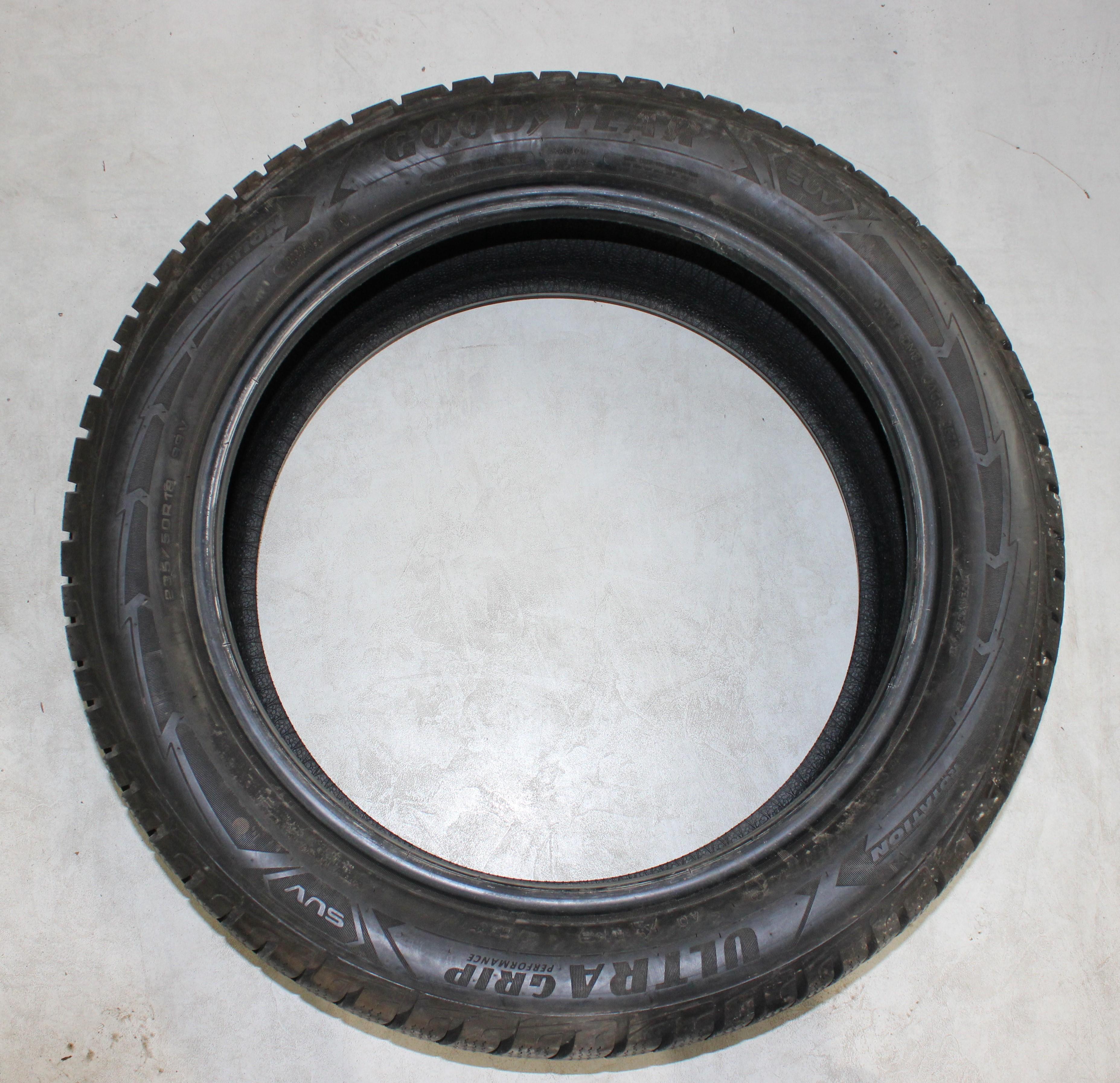 1 x 235/50R19 99V Winterreifen Goodyear UltraGrip Performance GEN-1 8mm 2020 AO