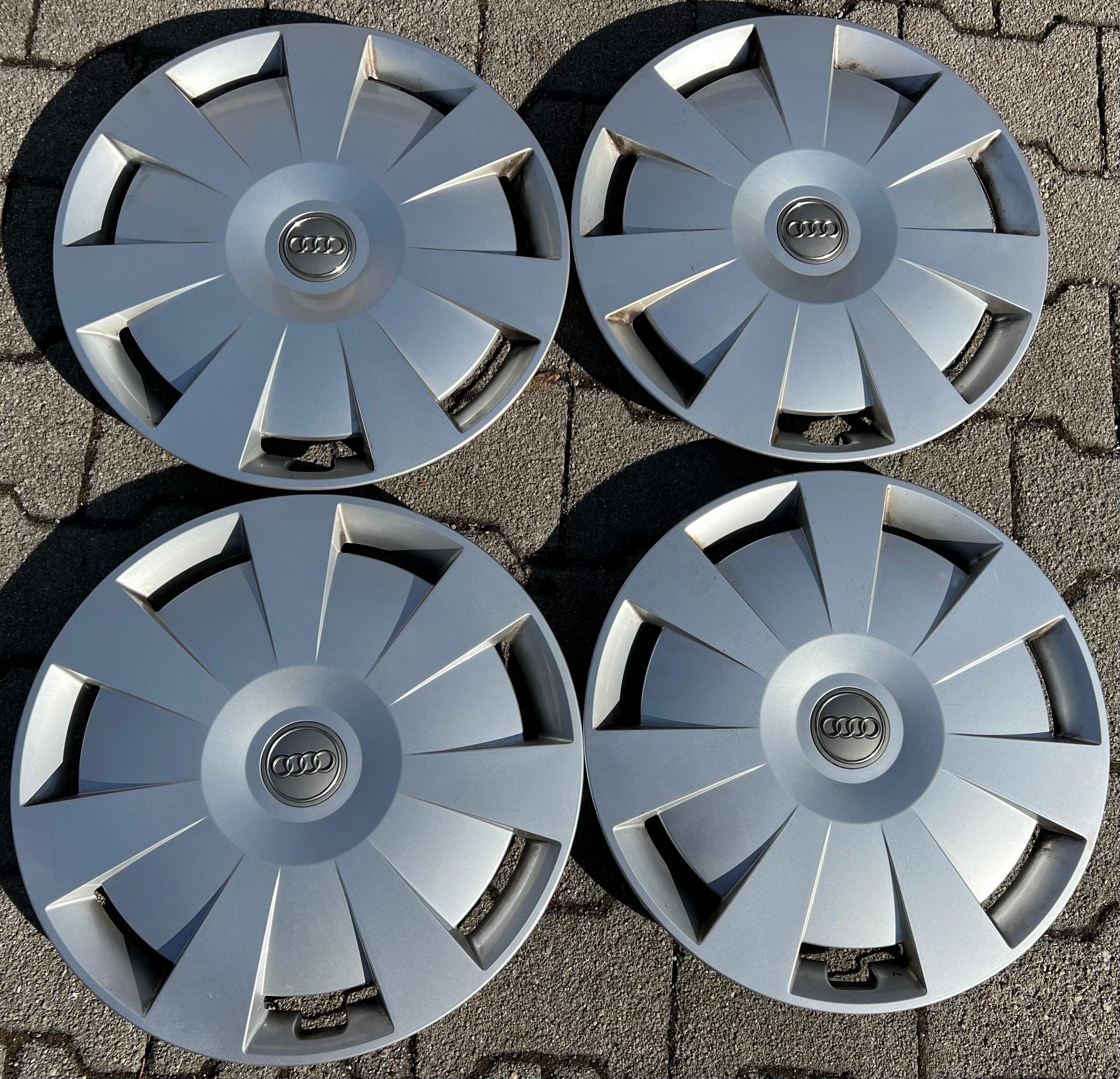 4 ORIGINAUX 16" ENJOLIVEURS DE ROUE AUDI A3 A4 Q2 8V0601147D 16 POUCES GRATUIT