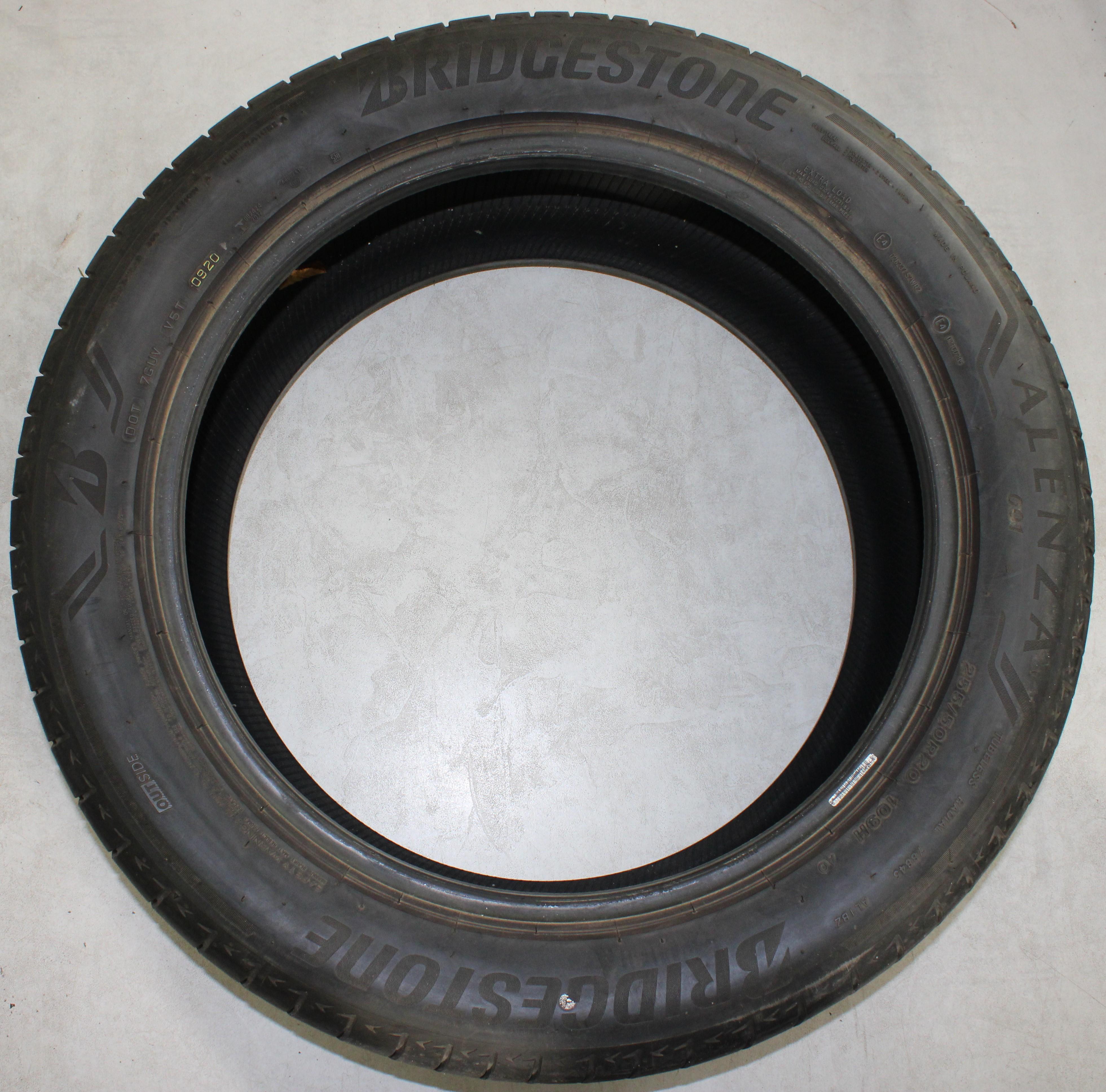 4 pneus été Bridgestone Alenza 001 AO 255/50R20 109H, usure 6-6,5 mm, 2x2020/2x2021
